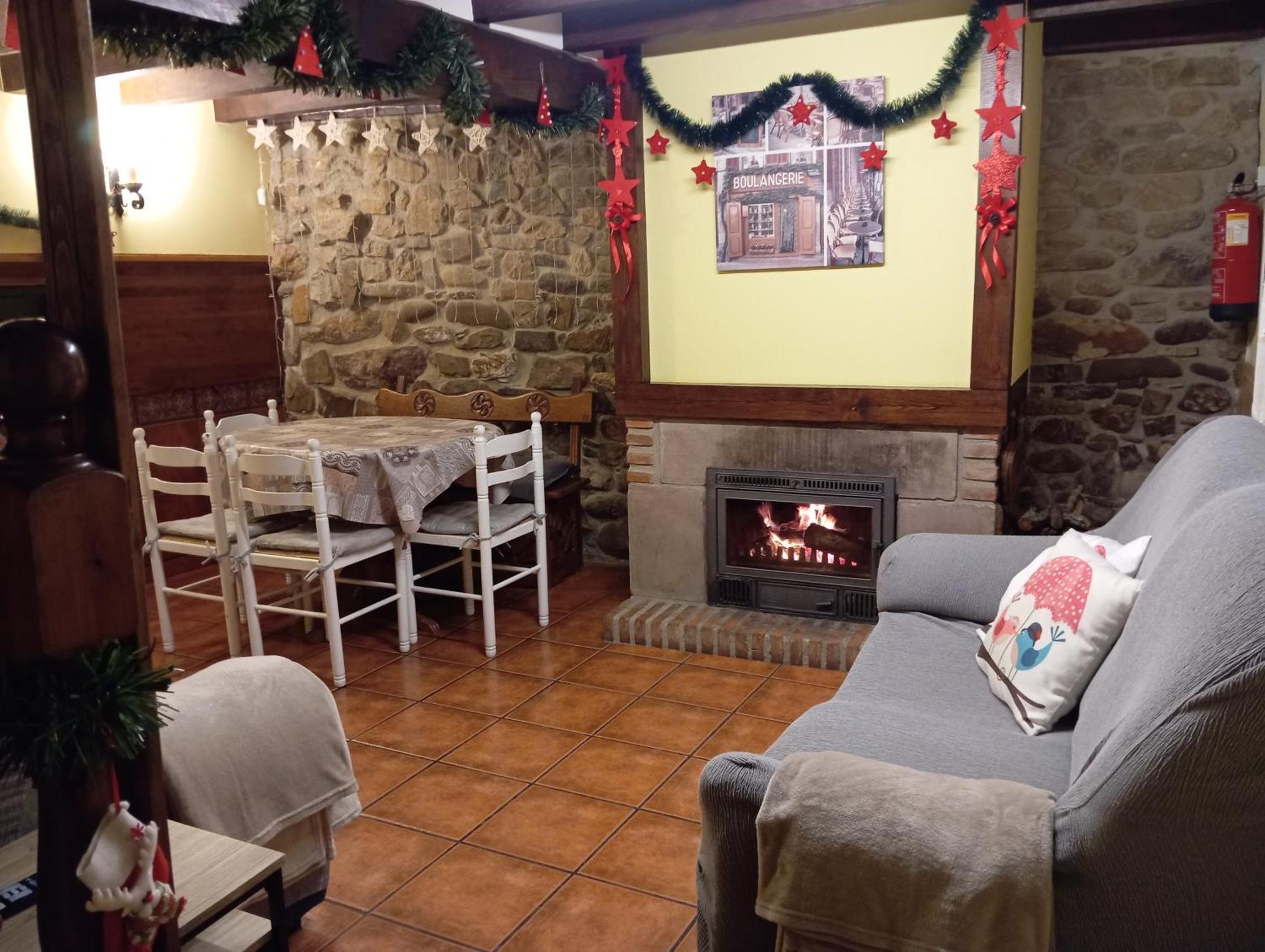 La Casuca Y La Casa rural