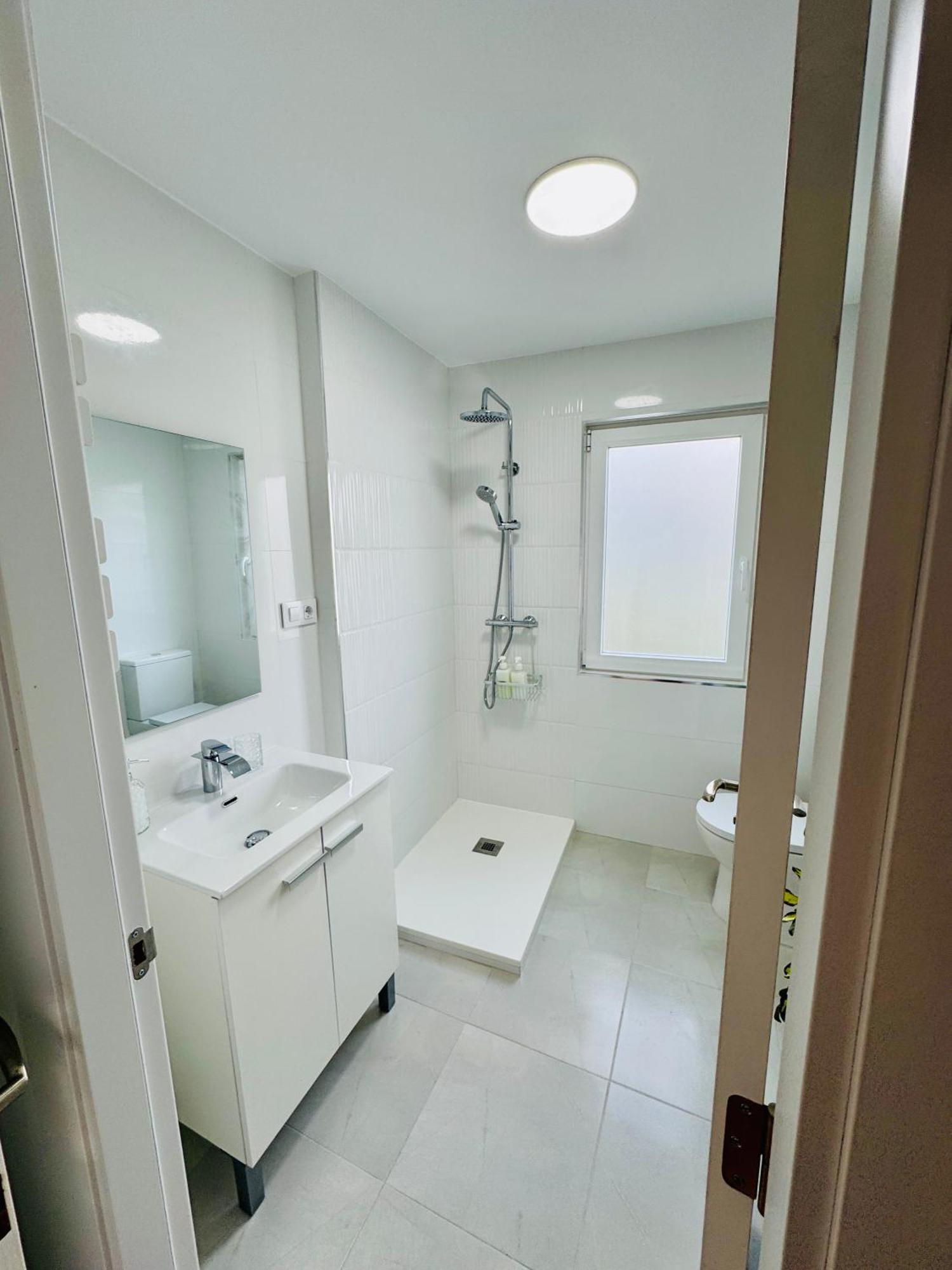 Piso Maruja - Apartment Cee