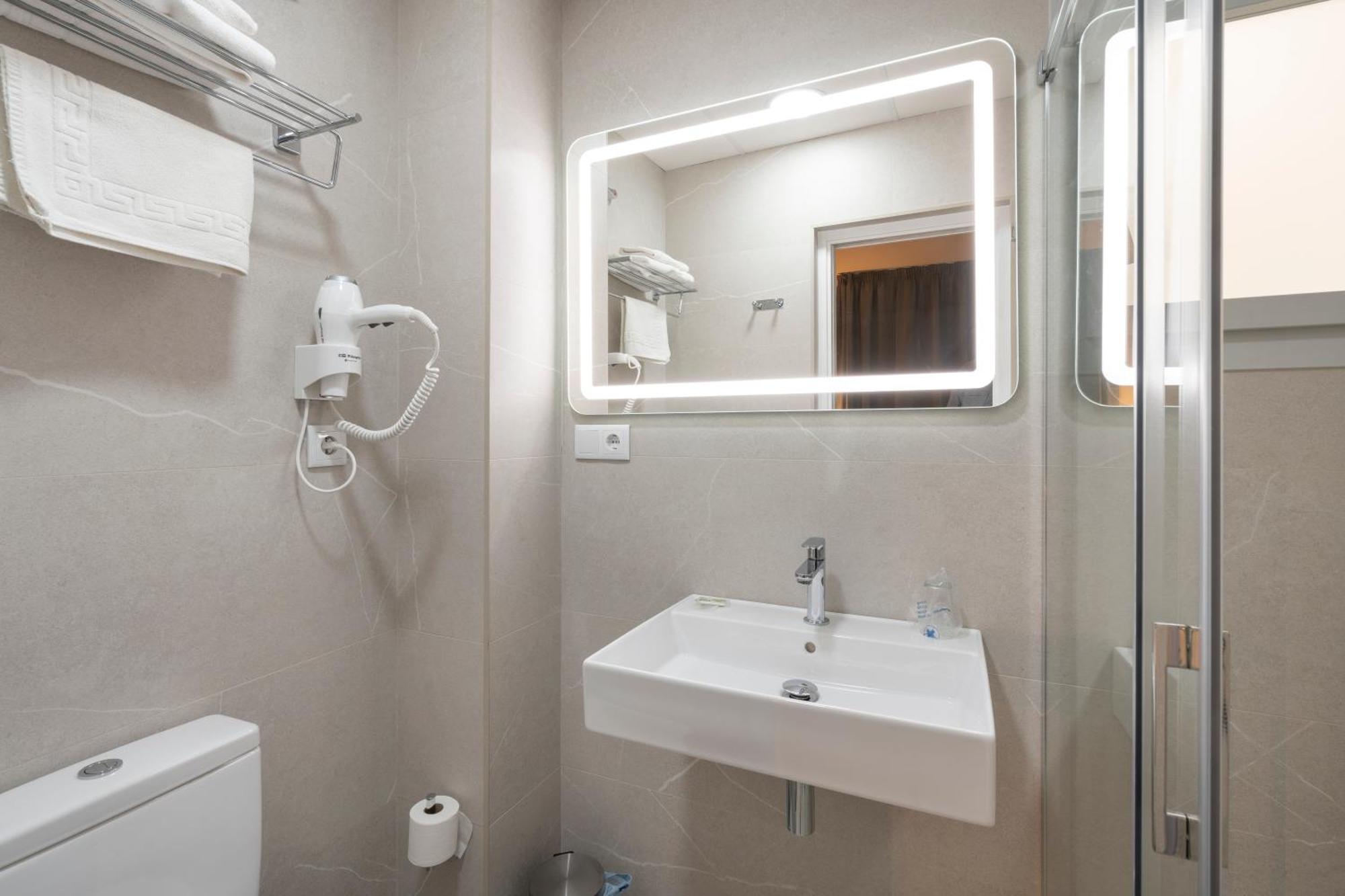 Pensimar Guest house El Altet