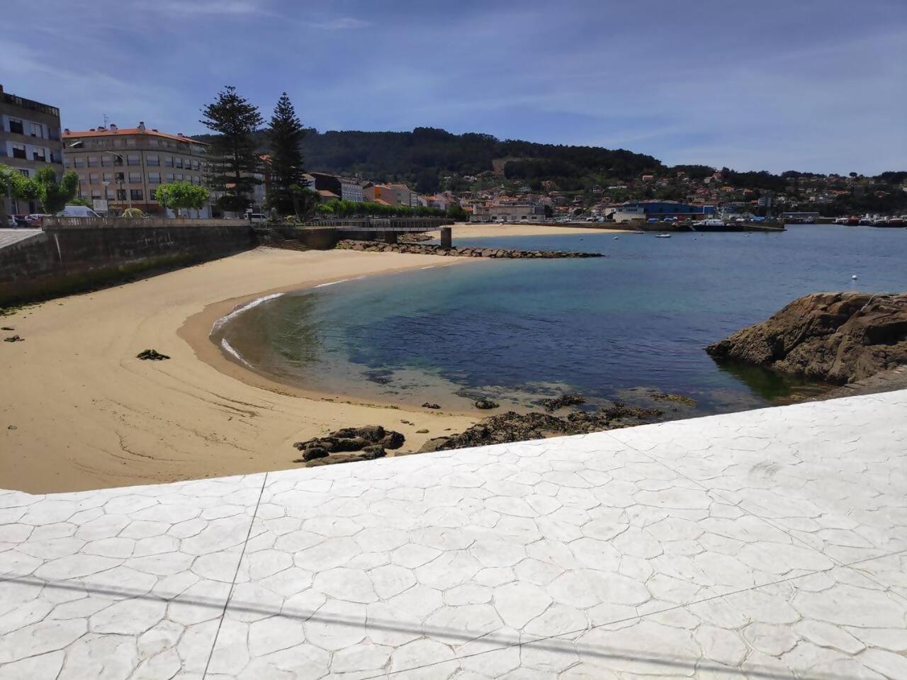 Con Patio Cerca De La Playa