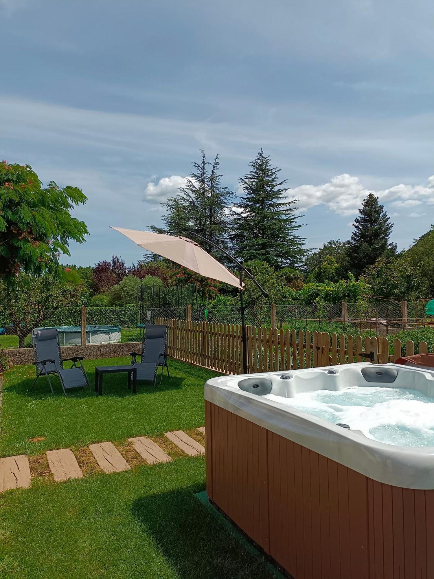 Rural Casa Paco Con Chimenea Y Jacuzzi Exterior Aínsa