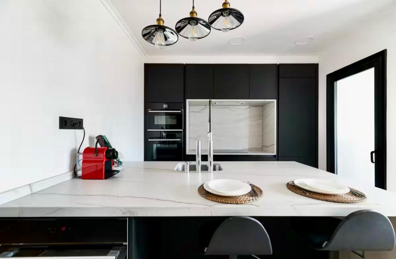 Centrico Y Moderno Con Vistas A La Ria Apartamento