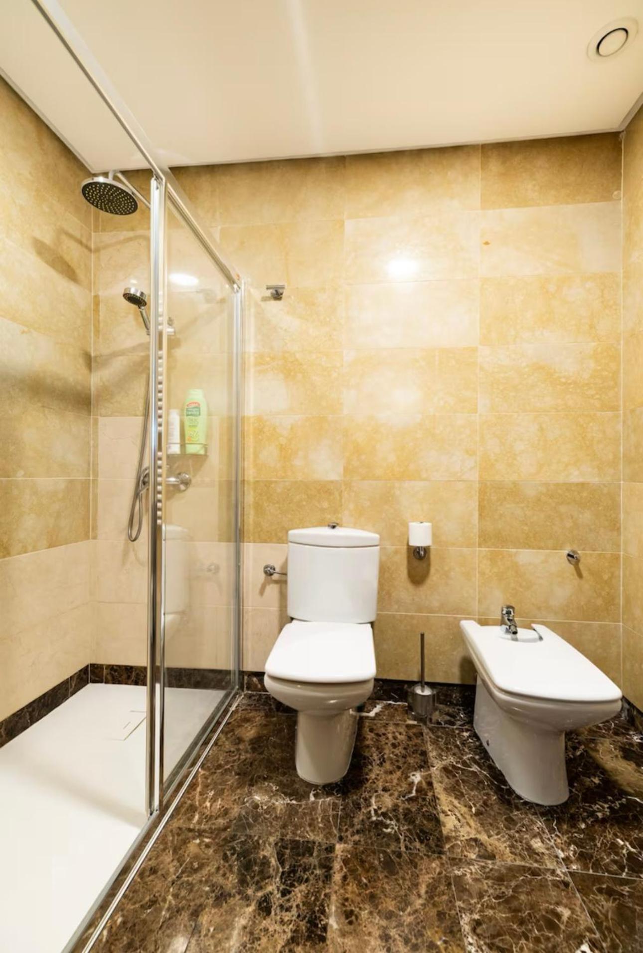 Centrico Y Moderno Con Vistas A La Ria Apartamento *