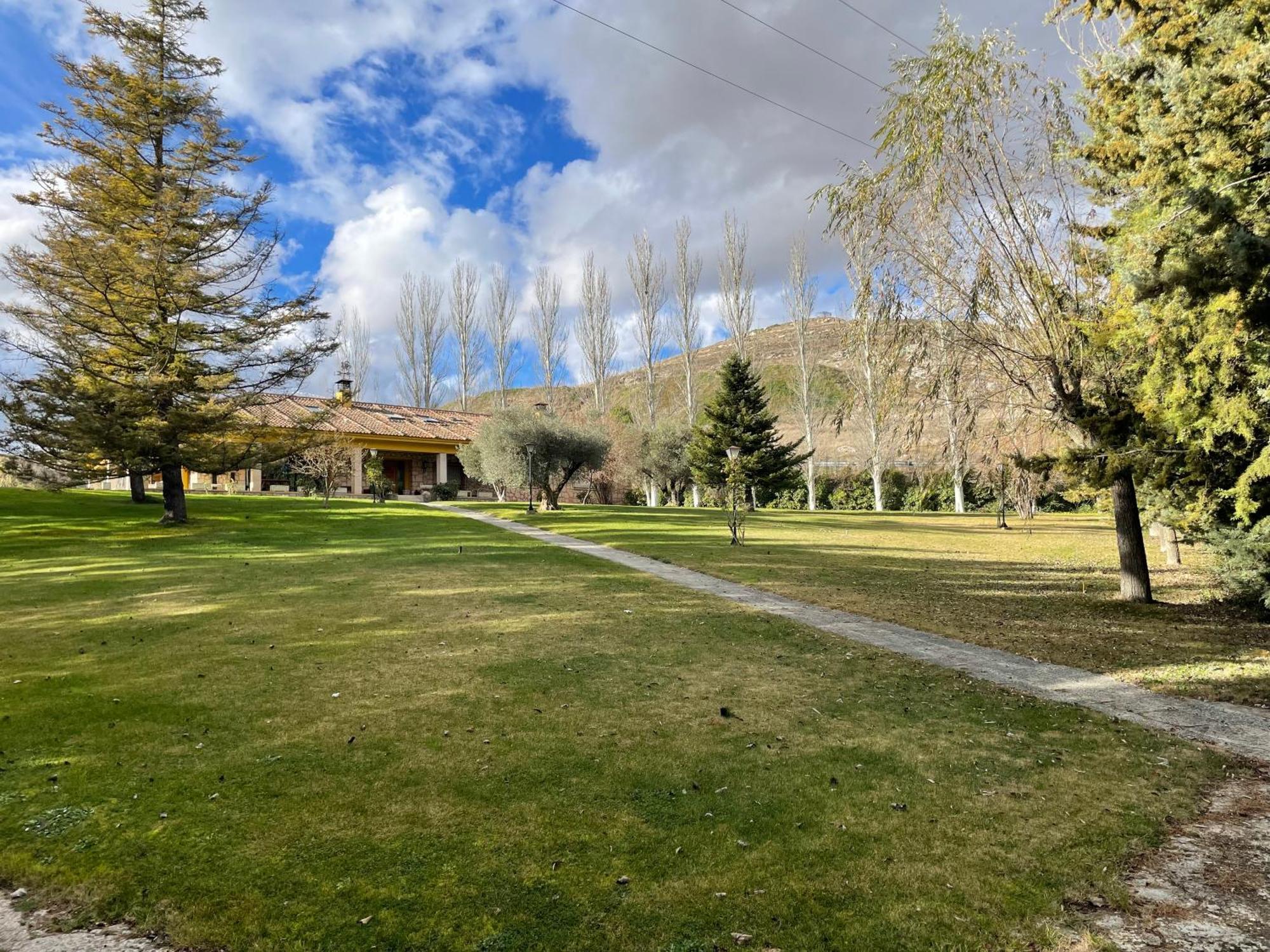Сasa de vacaciones Casa Fuentes De Ledina