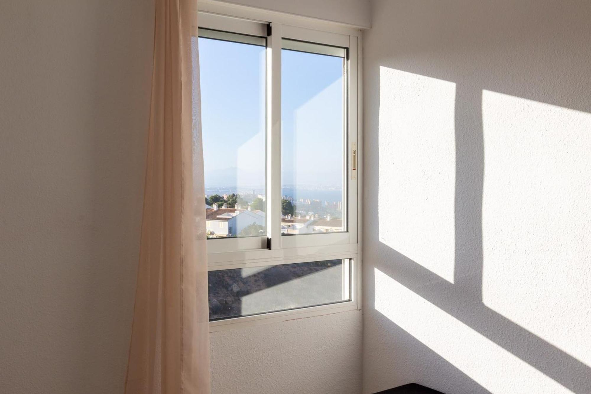 Apartment The Lookout - Seaviews & Pool