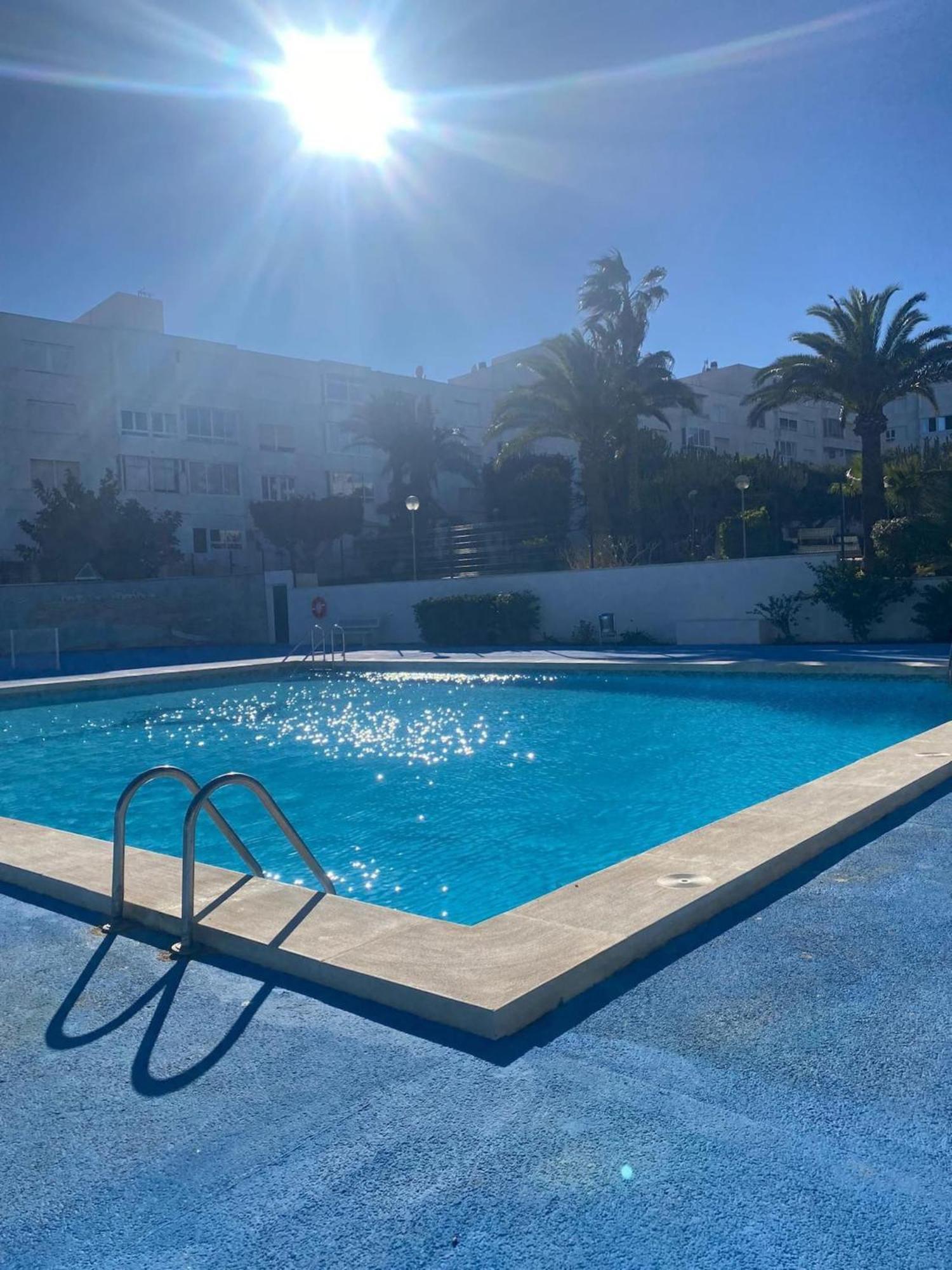 The Lookout - Seaviews & Pool Apartment