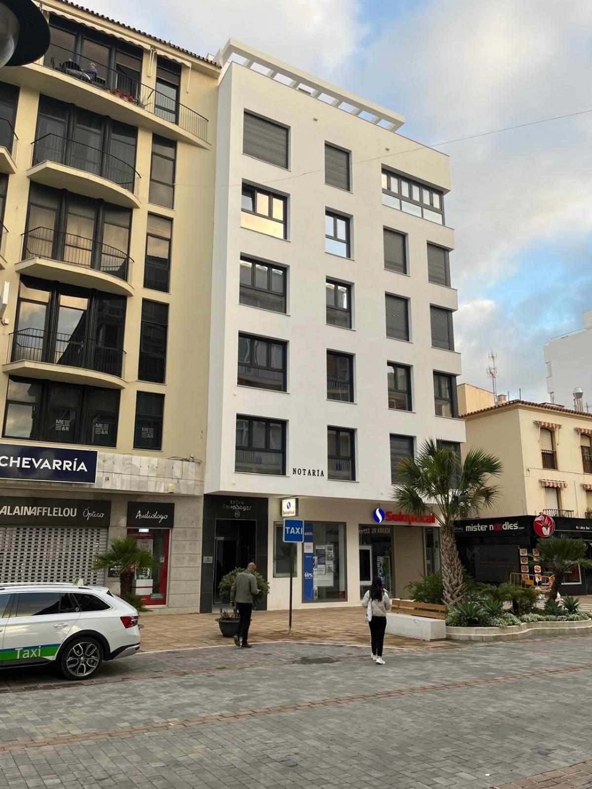 Apartment Casa Vega, A Un Minuto De La Playa, Parking Included Estepona