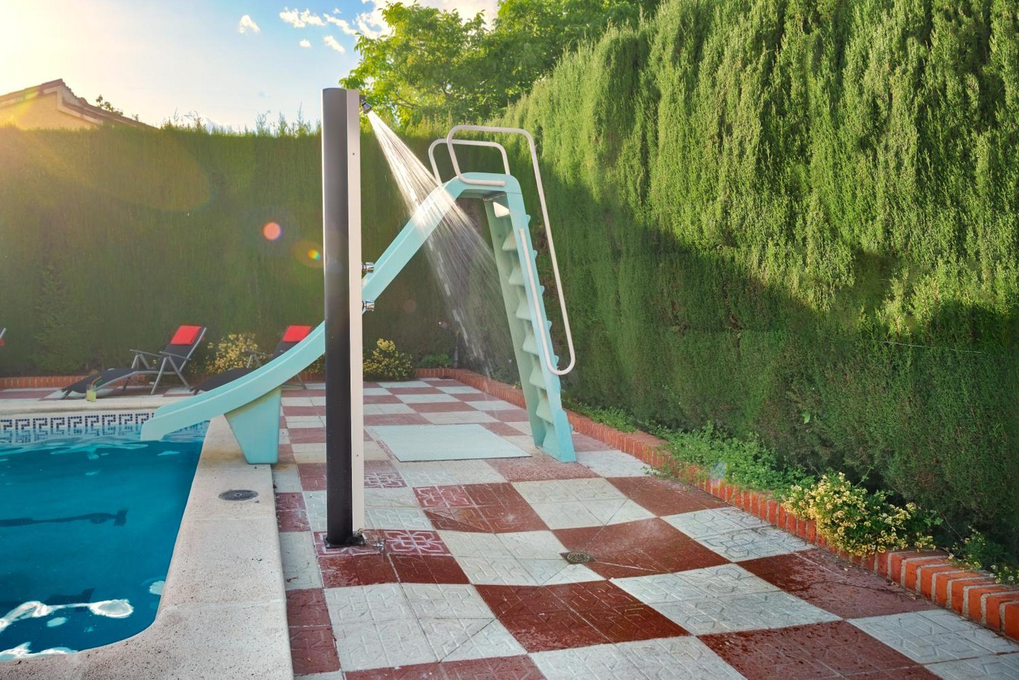Granada Garden Deluxe *