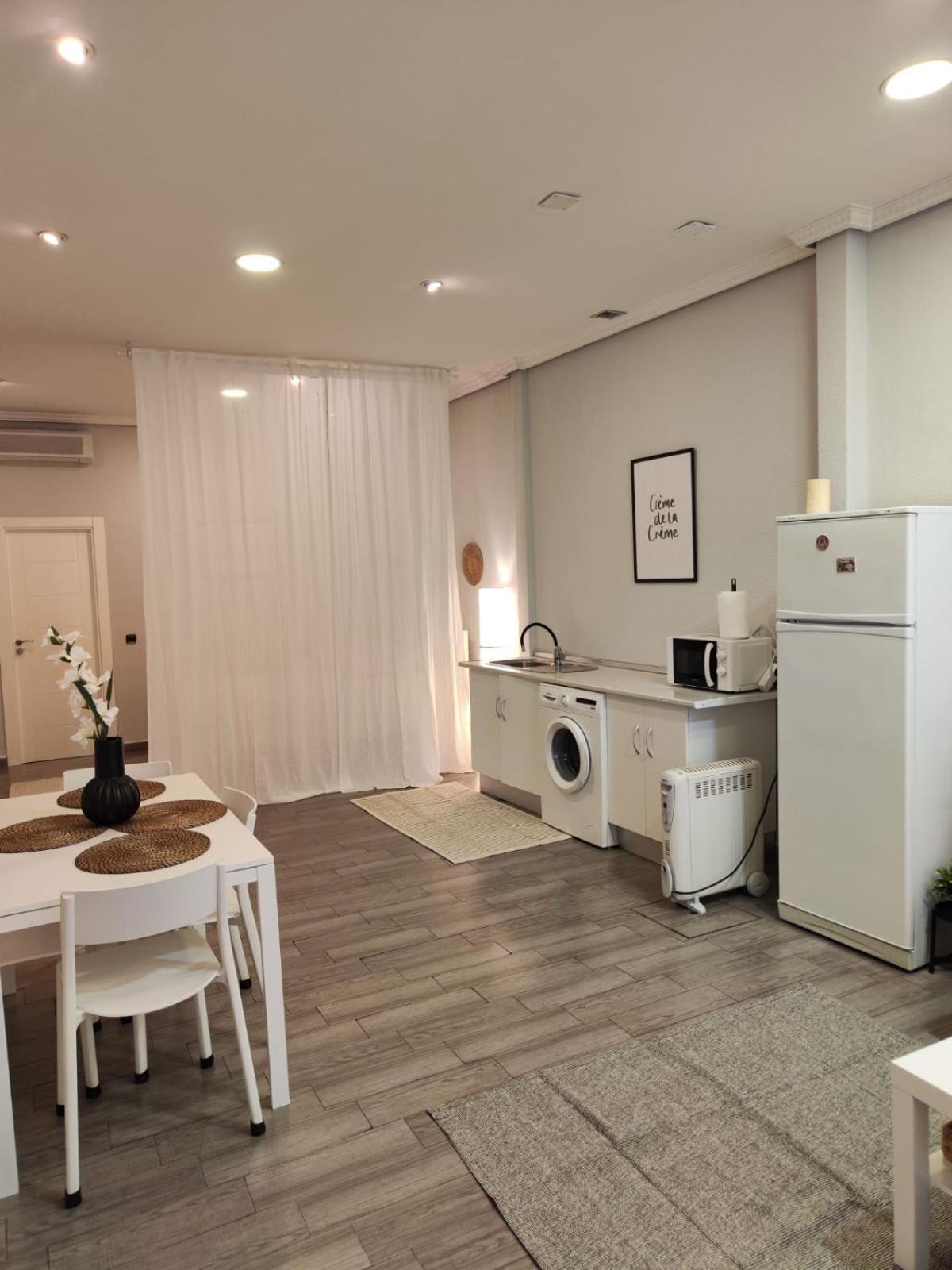 En El Molar, Madrid Apartment *