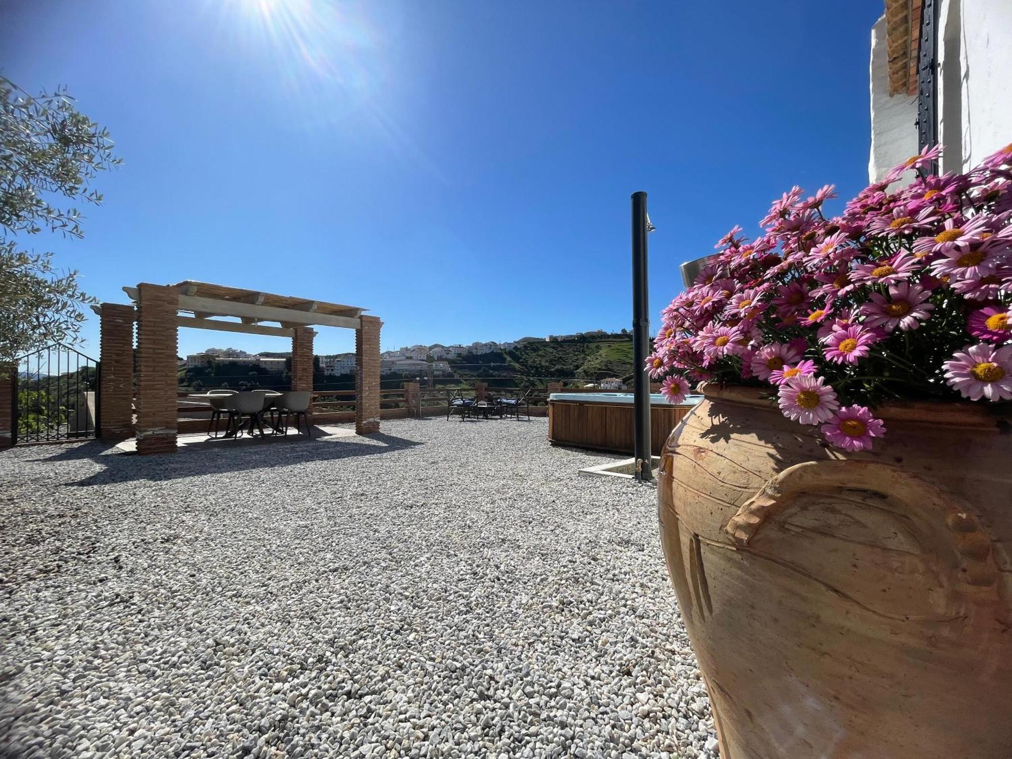 Evans Realty Bq Casa Vallejo & Jacuzzi & Bbq & Vistas * Borge