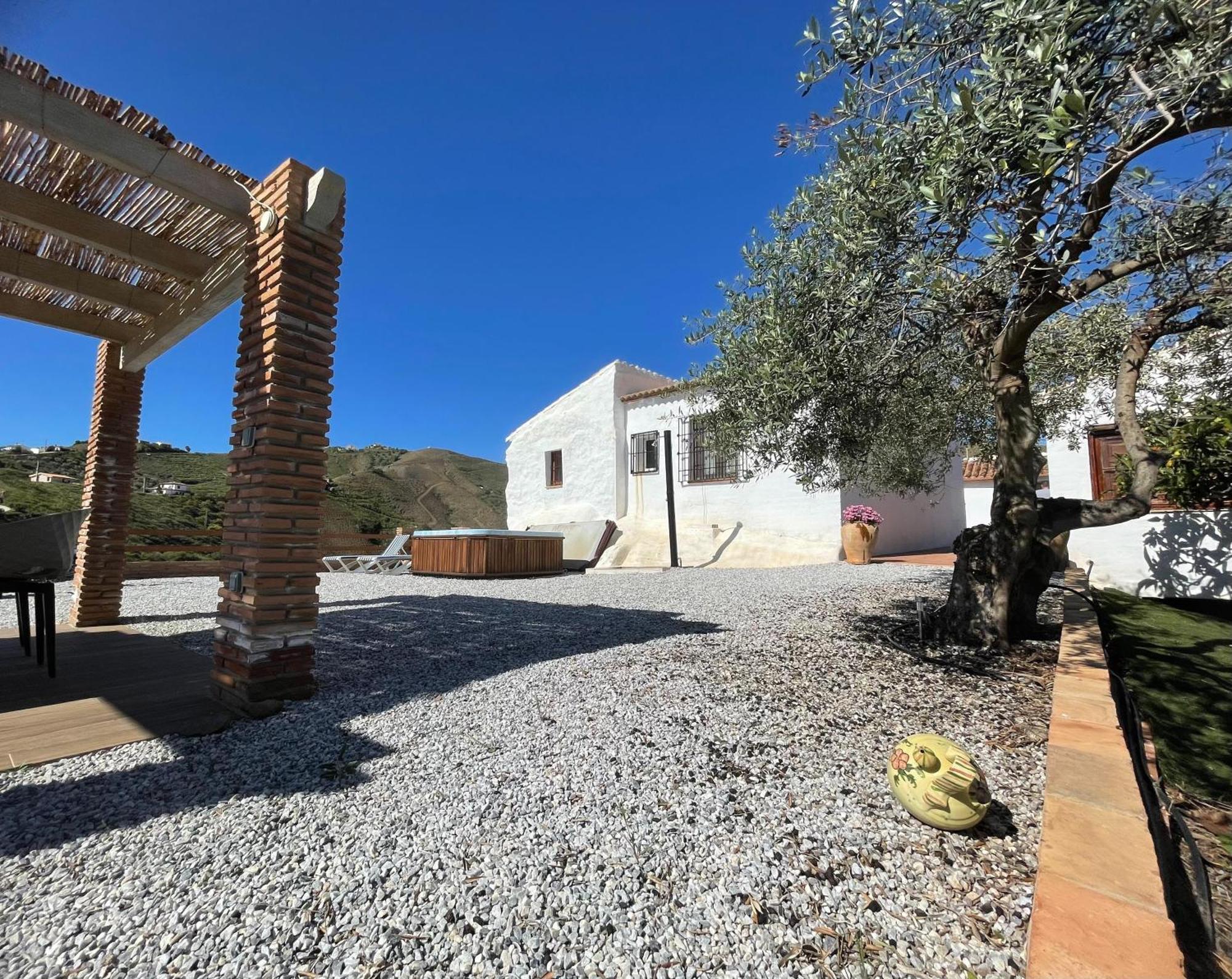 Evans Realty Bq Casa Vallejo & Jacuzzi & Bbq & Vistas Borge