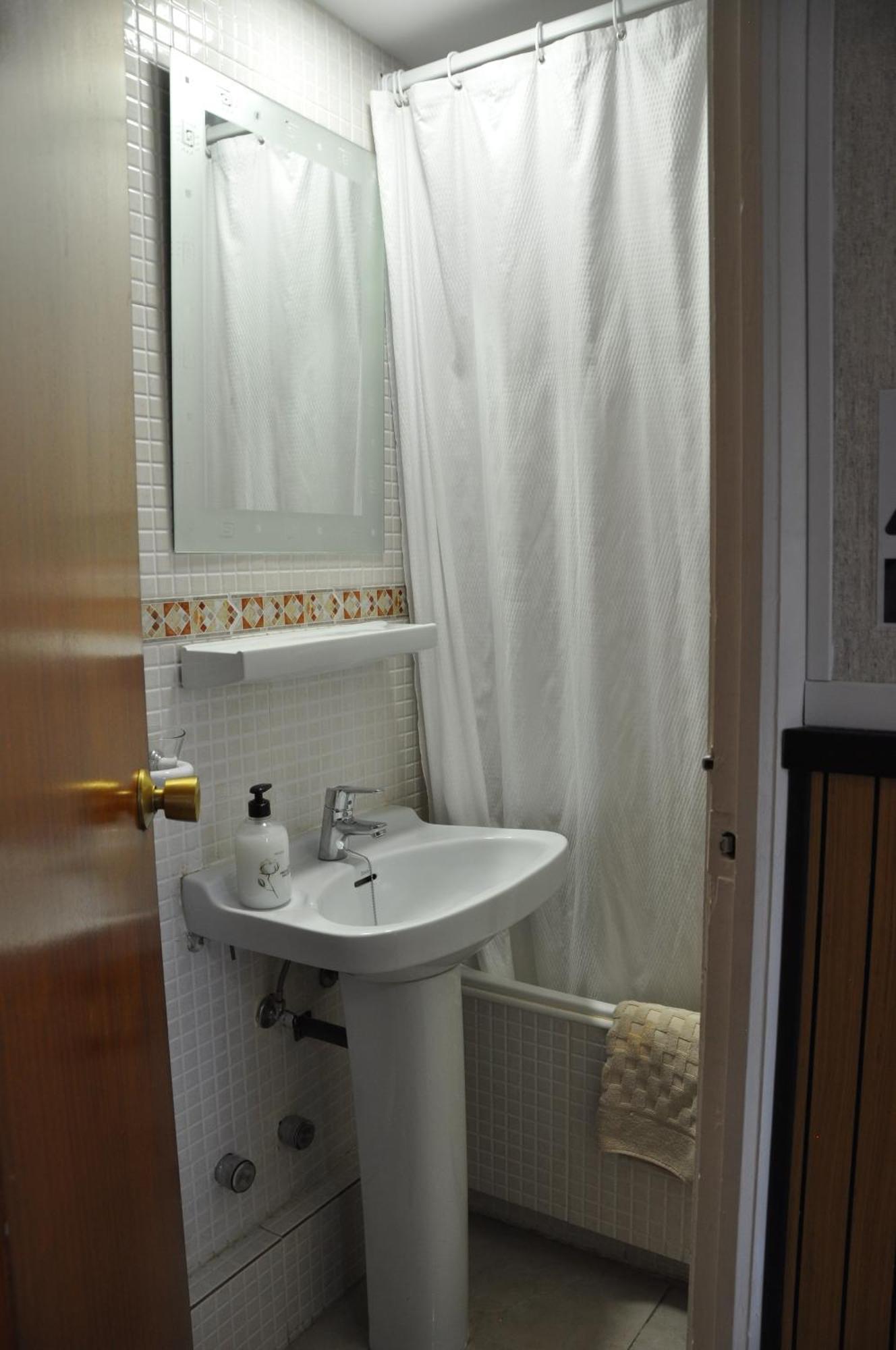 Ramon Y Cajal Guest house *