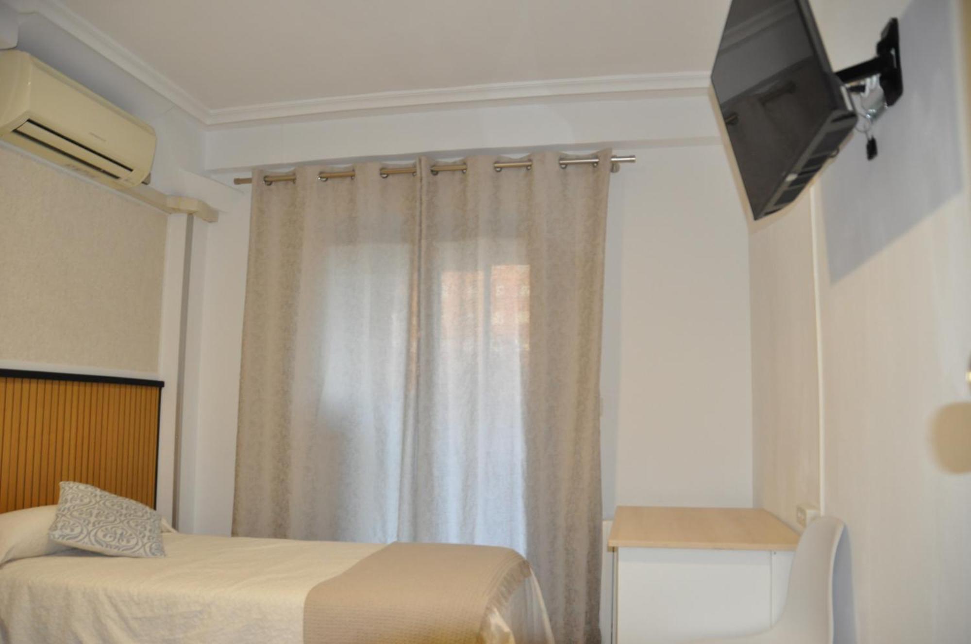 Ramon Y Cajal Guest house