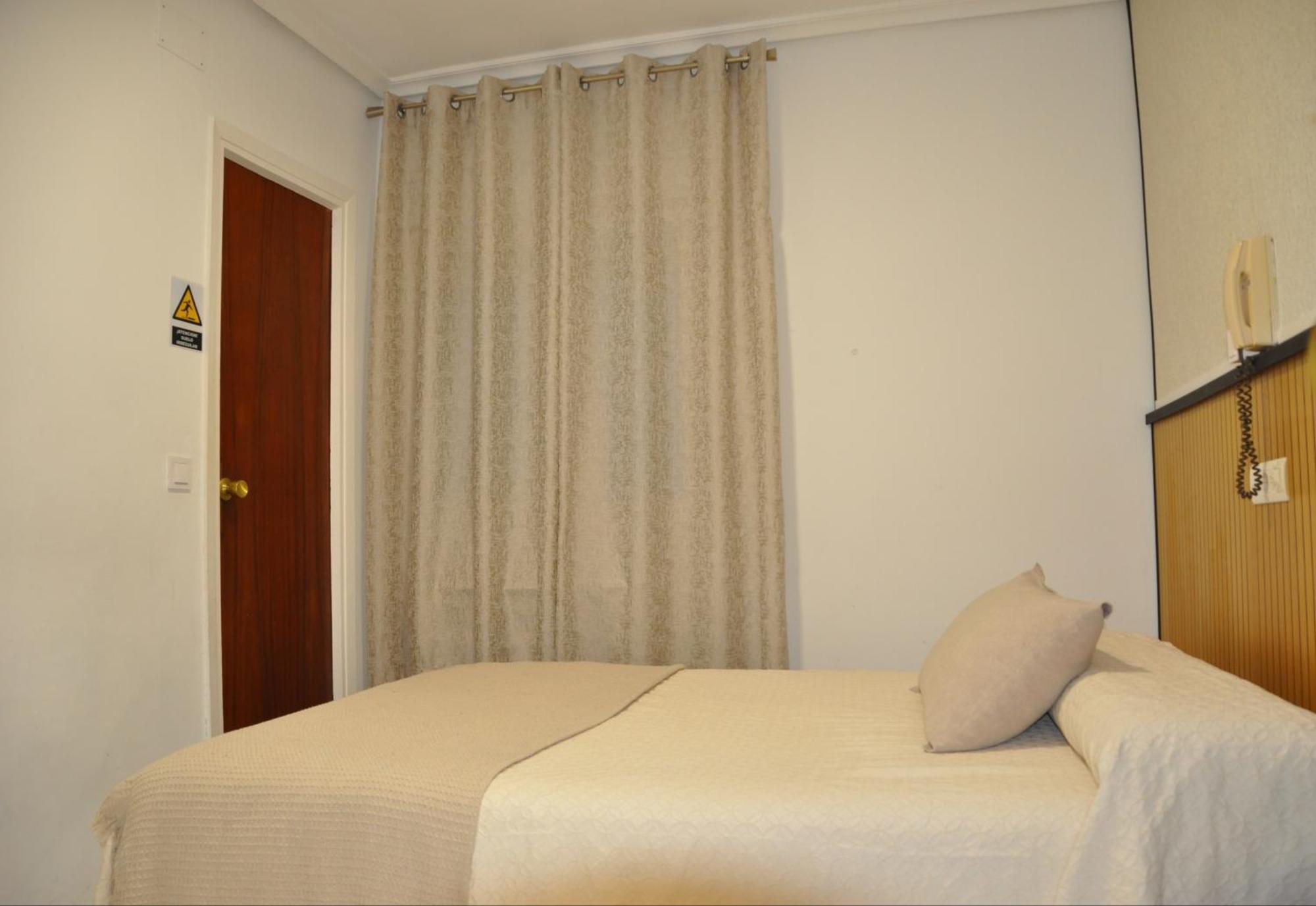 Ramon Y Cajal Guest house *