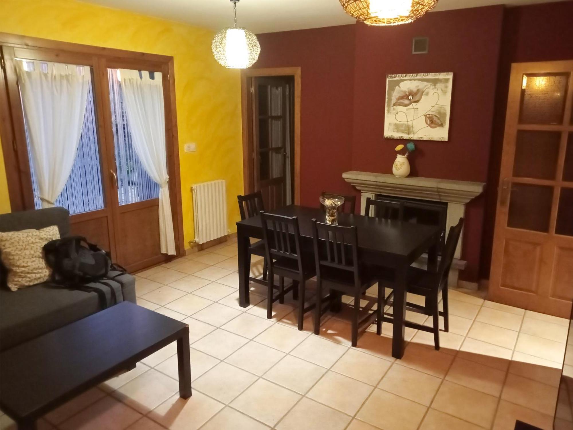 Apartamento Valle De Tena - Biescas *