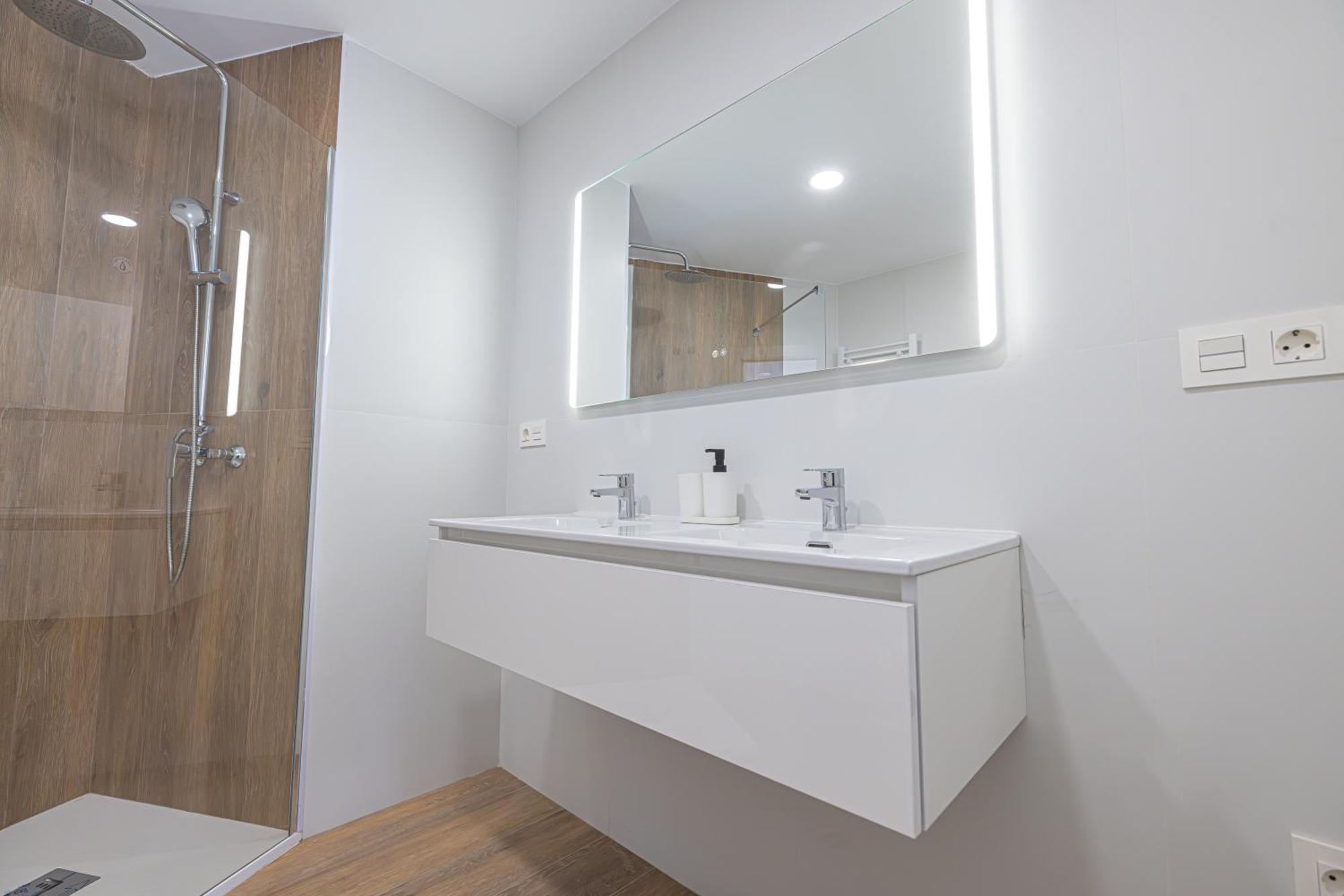 Apartment Holidays, Italica, 8 Personas 3 Y 3 Banos