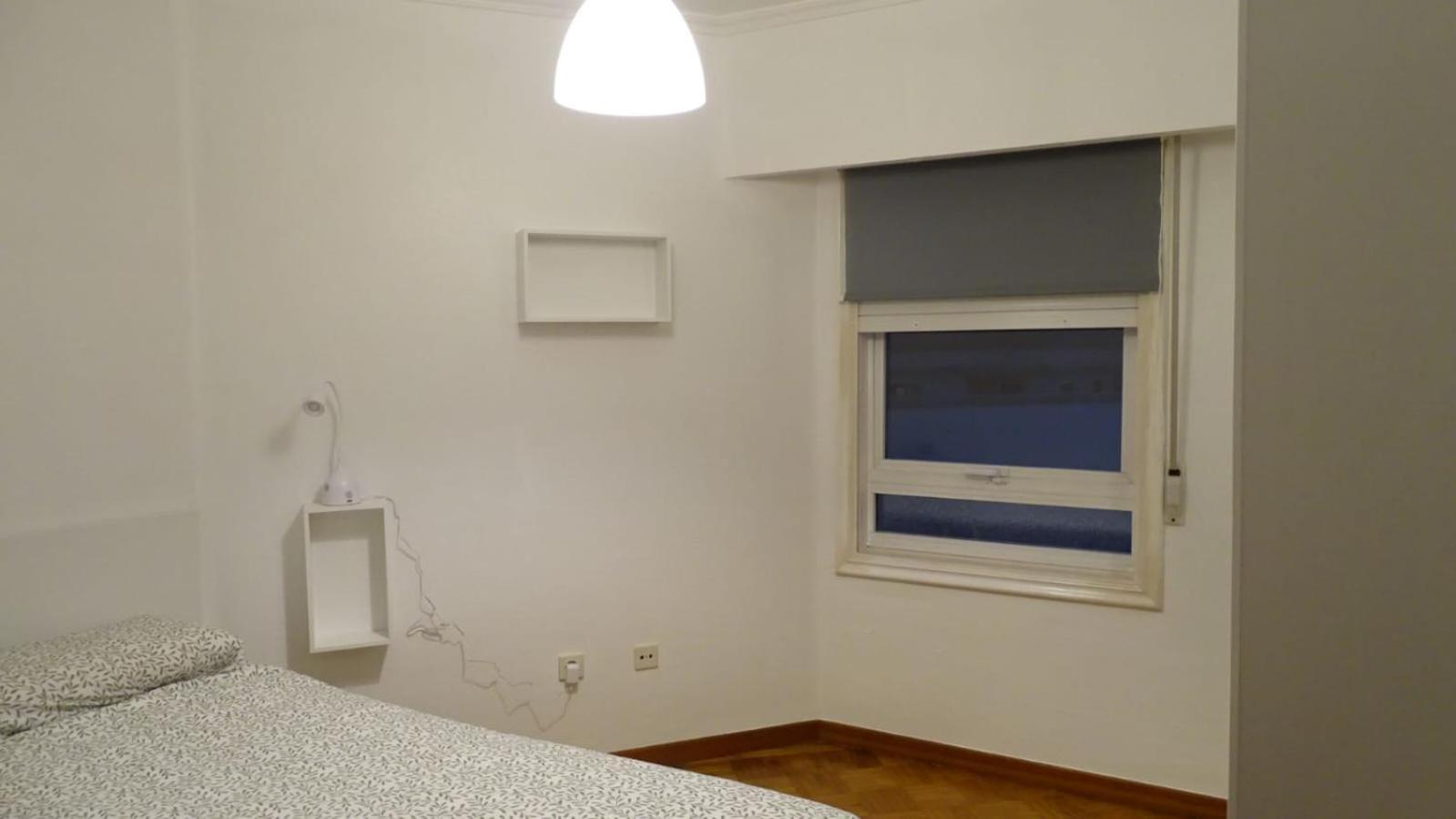 Atico En La Playa De Cangas Apartamento