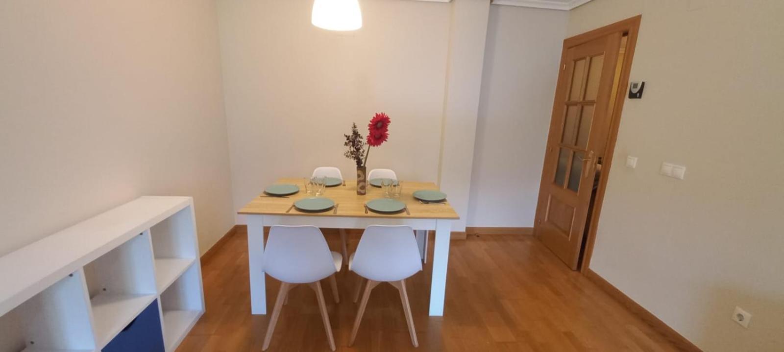 Apartment Con 3 Y Garaje A 10 Minutos De *