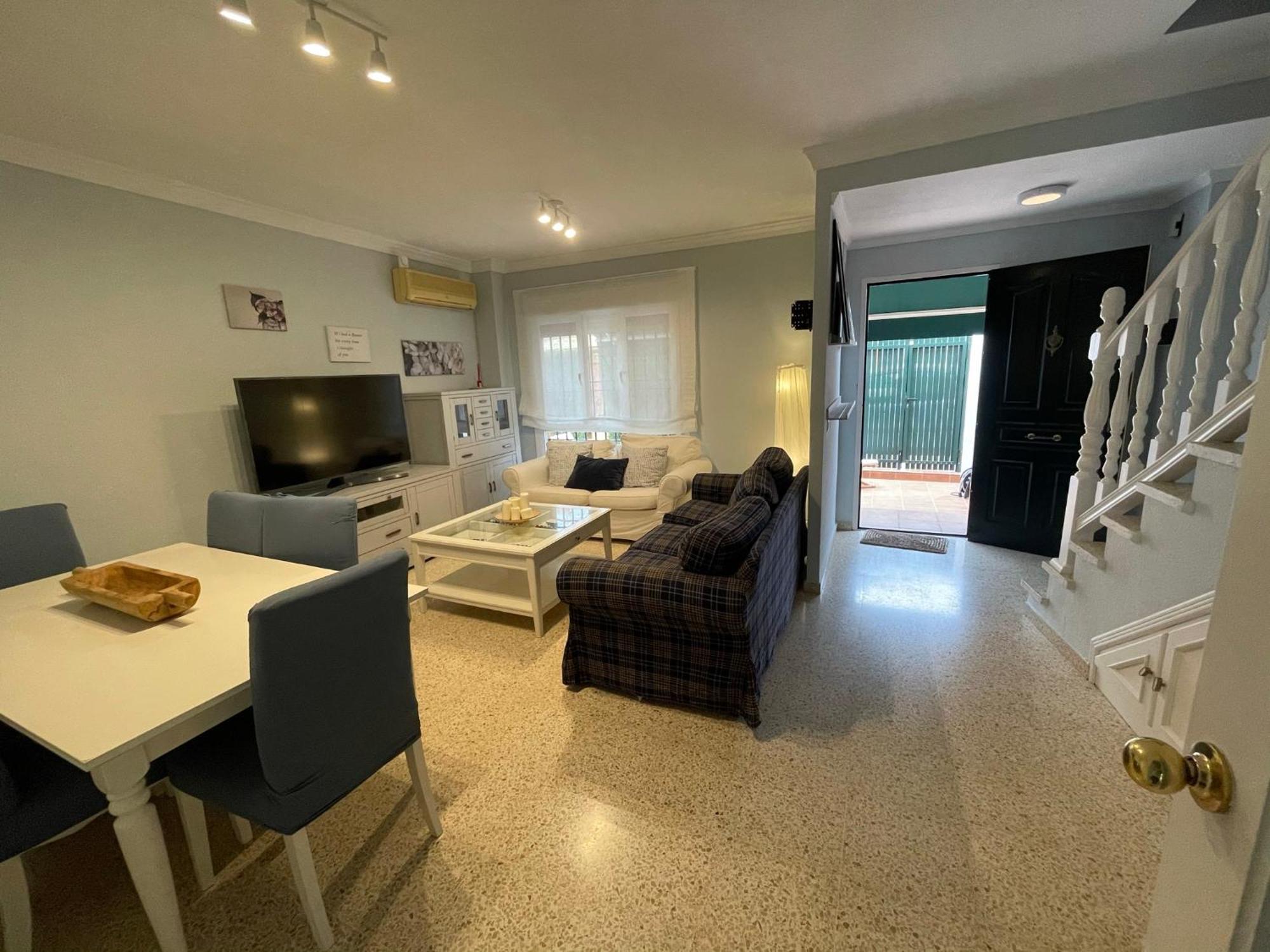 Sunny Semidetached Private House 10min From Center * Montequinto