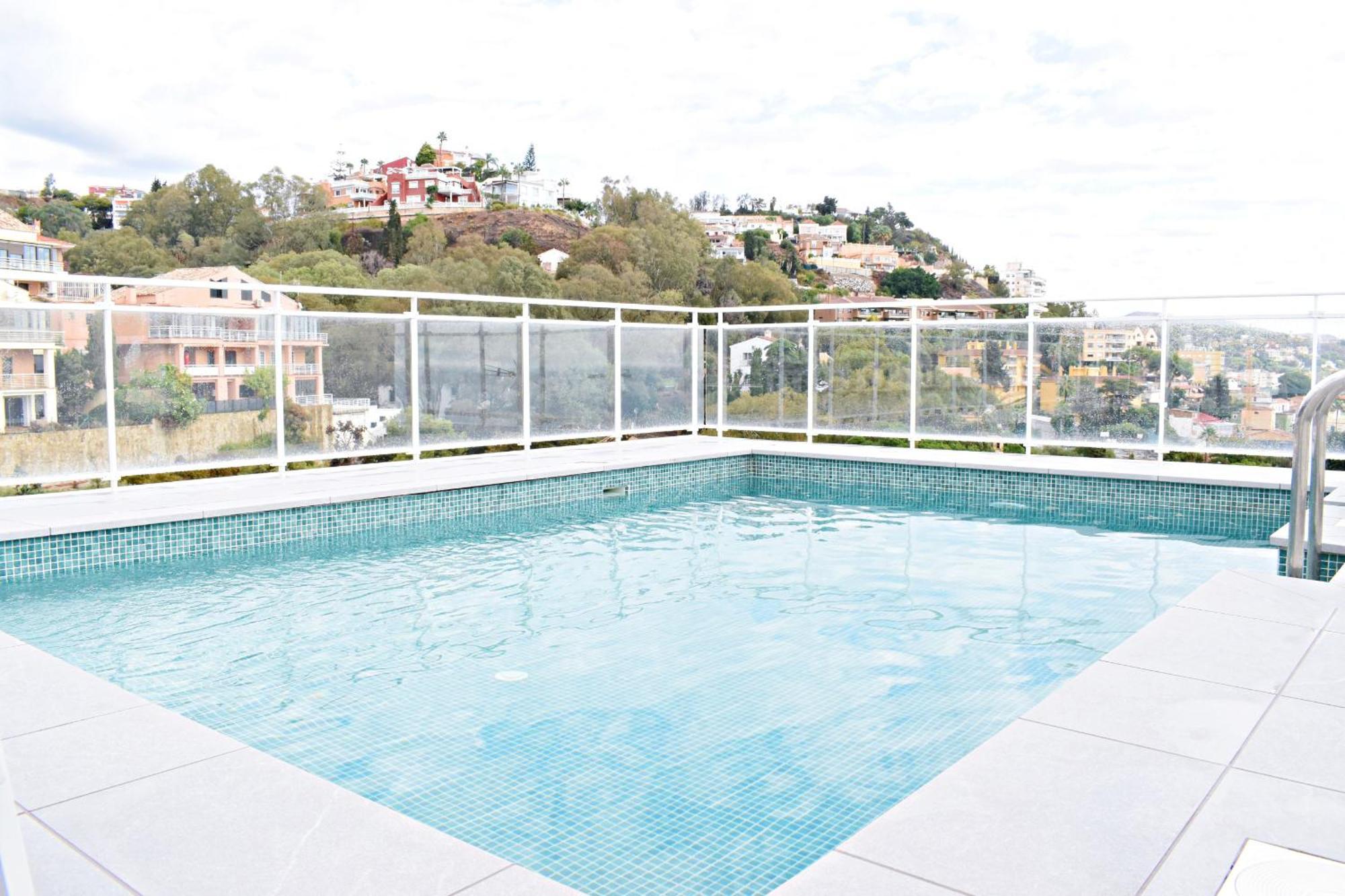 Malagueta's Cozy With Parking And Swimming Pool Apartamento Málaga