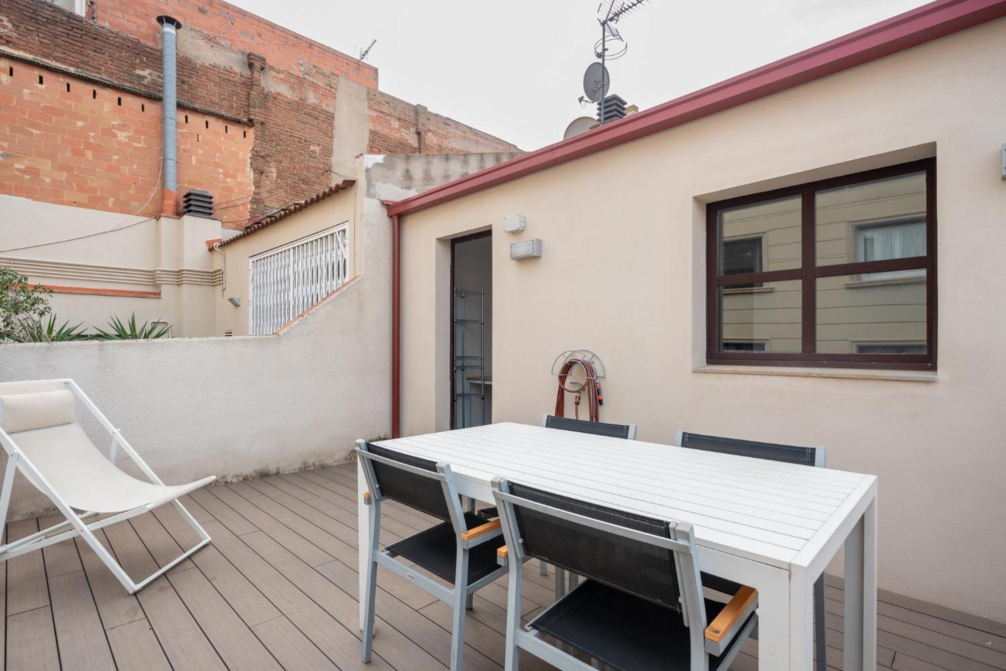 Ola Living Batllo Apartment