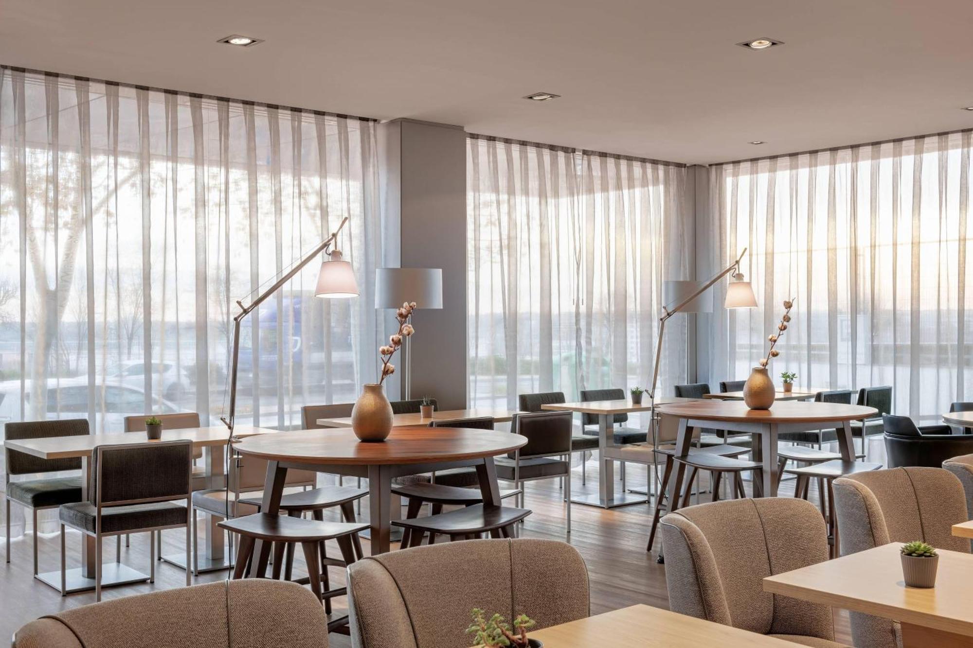Hotel Ac San Sebastian De Reyes By Marriott San Sebastian de los Reyes