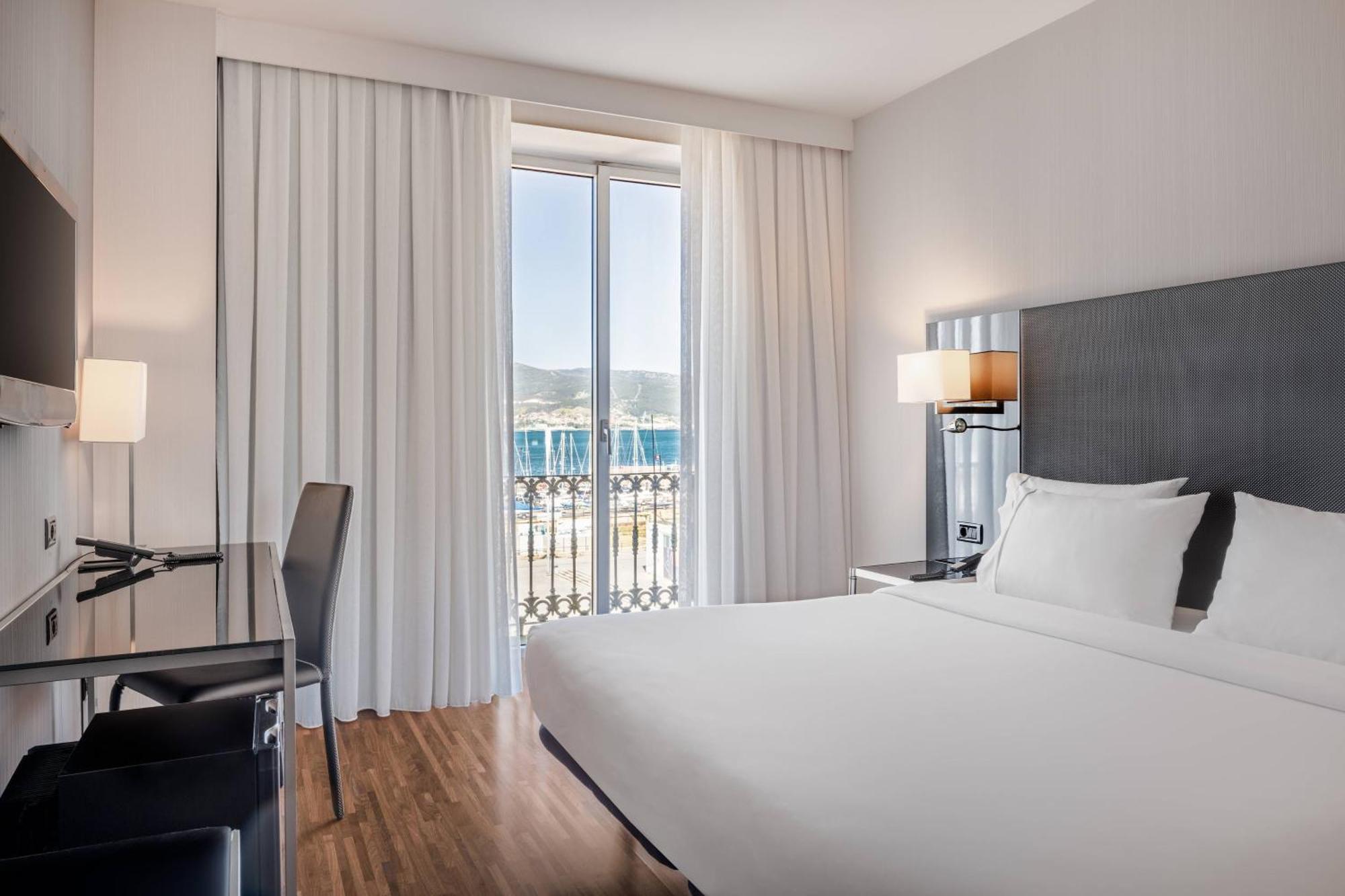 Ac Palacio Universal By Marriott Hotel 4*