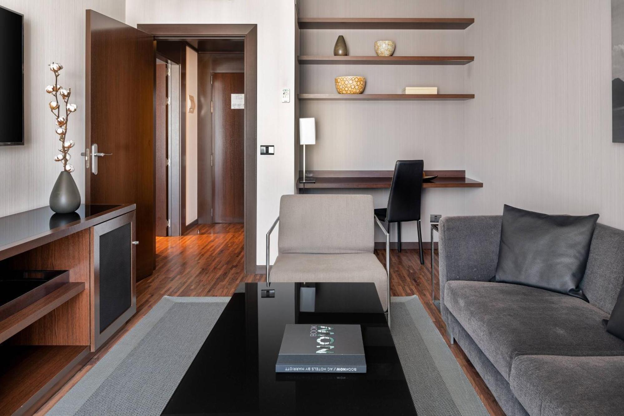 Ac Palacio Universal By Marriott Hotel 4*