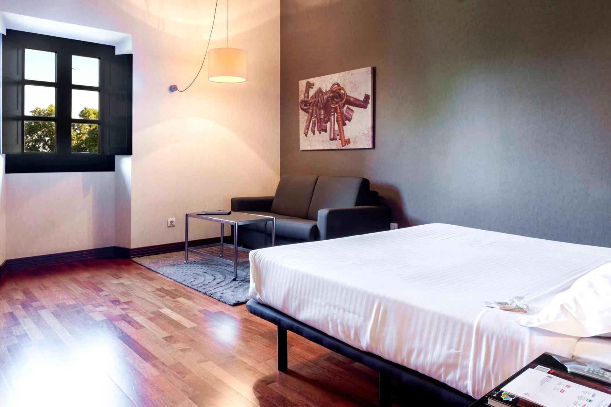 Hotel Ac Palacio De Santa Ana By Marriott