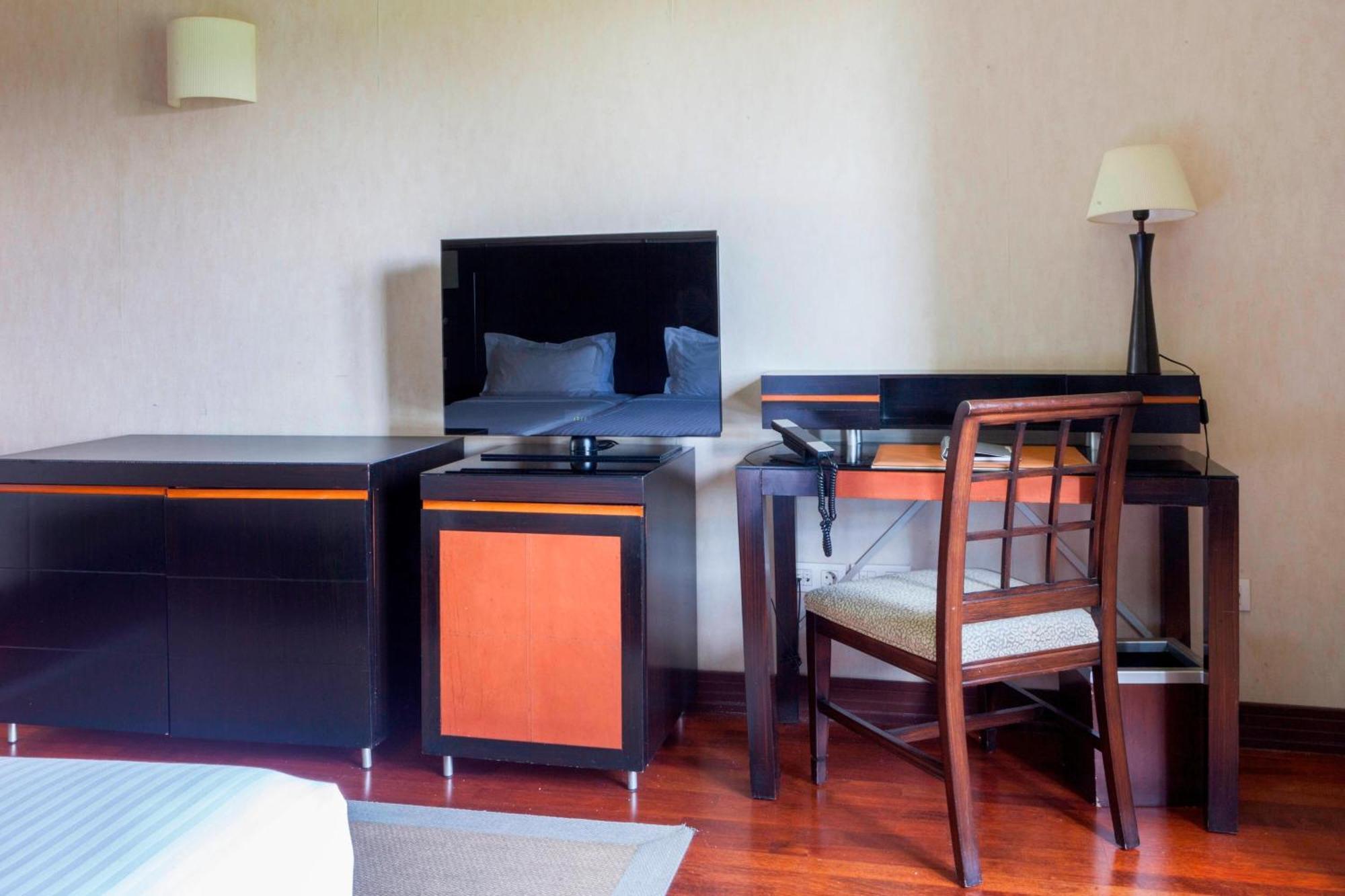 Ac Palacio De Santa Ana By Marriott 5*