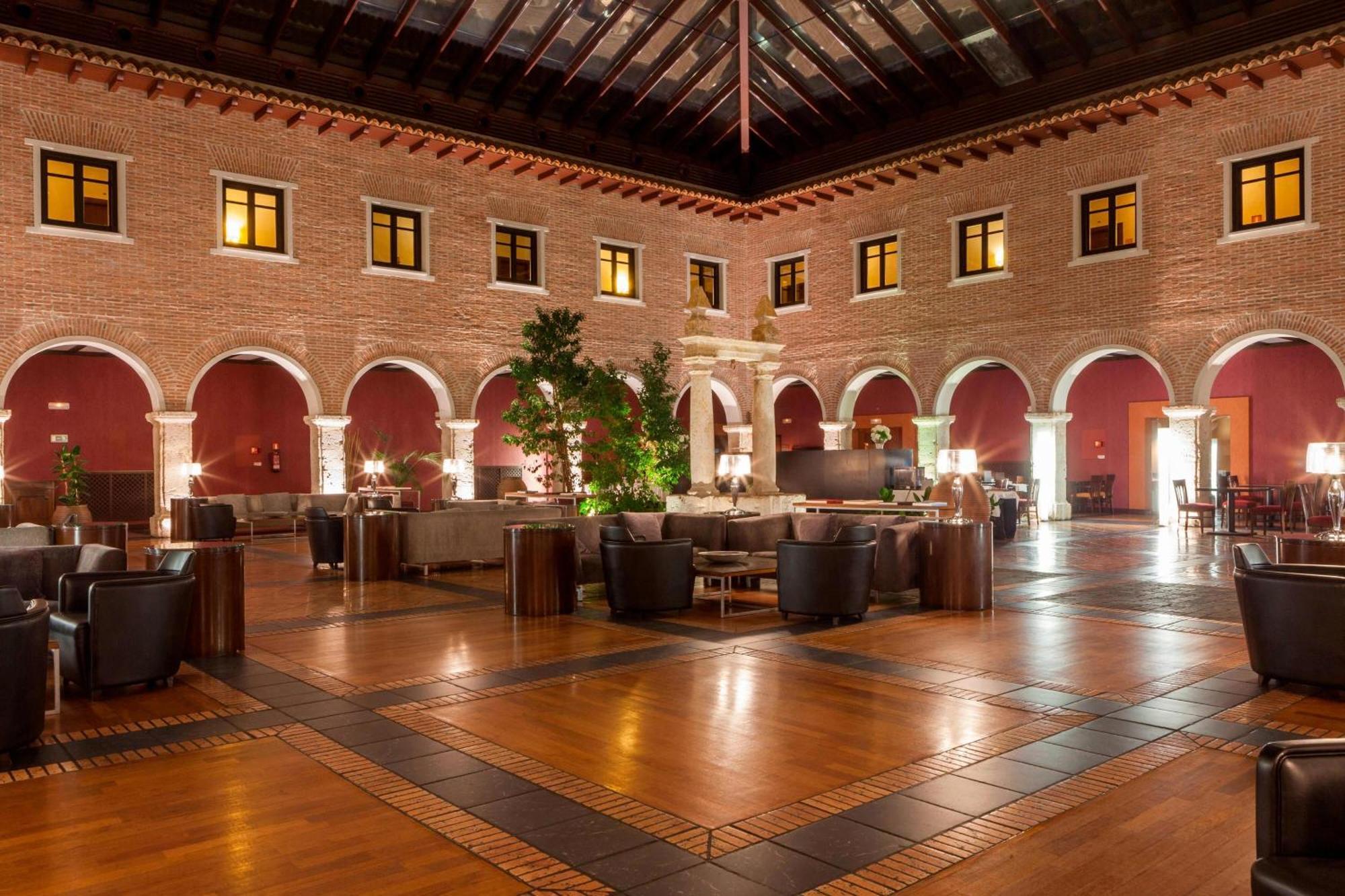 Hotel Ac Palacio De Santa Ana By Marriott 5*