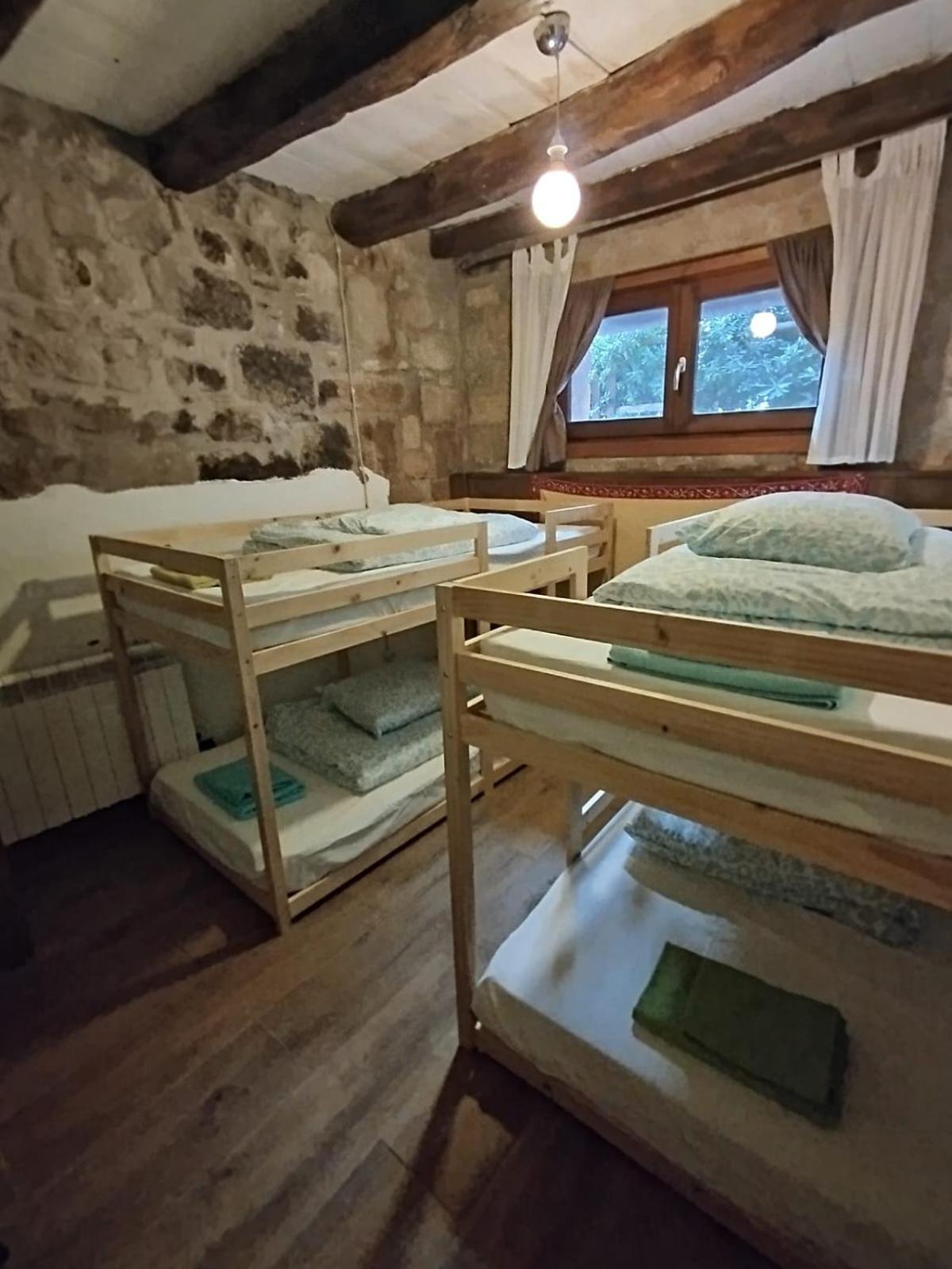 Holiday home Marilluna Aixoplucrural Montblanquet