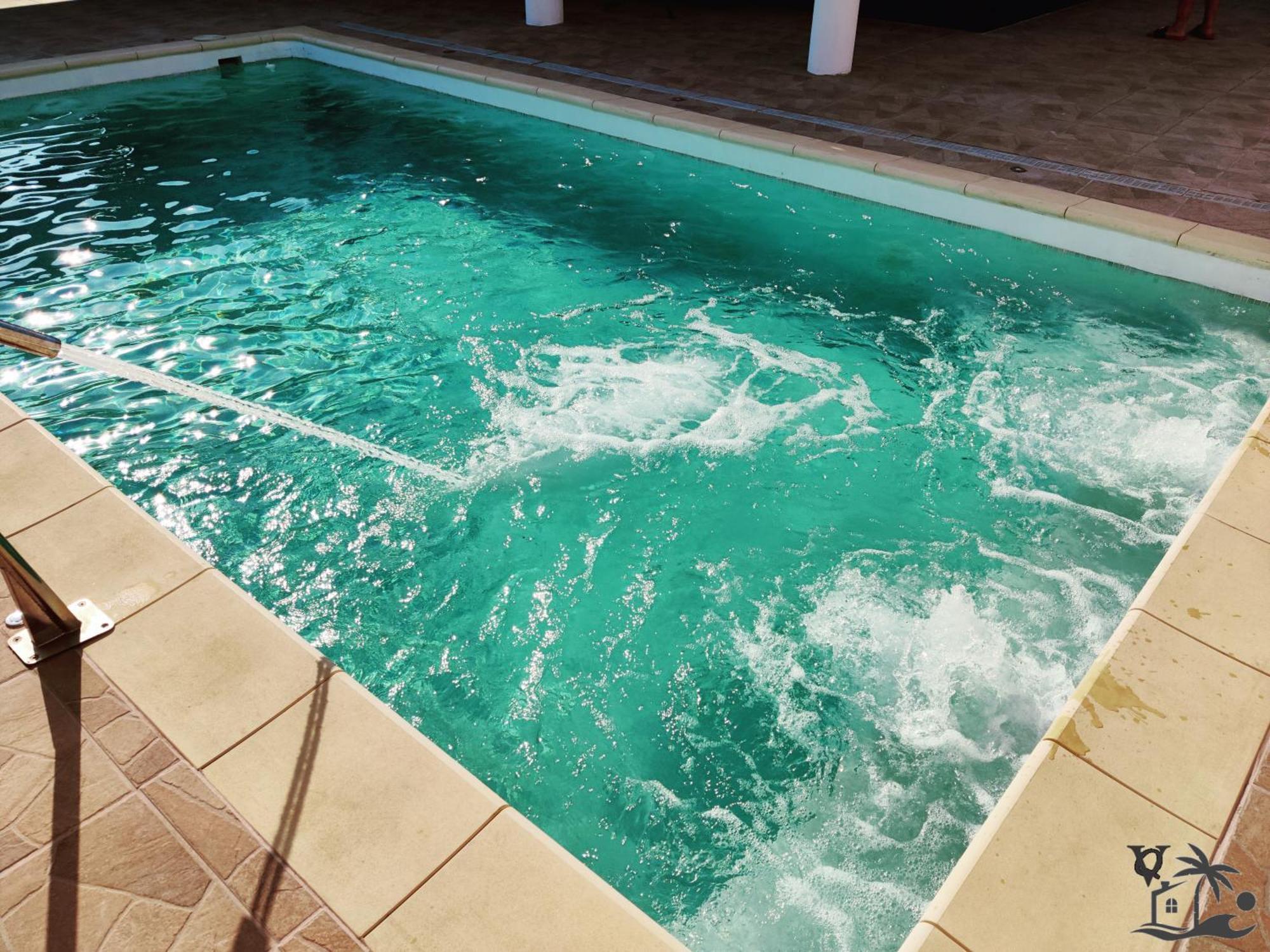 Queca Private Heated Pool Cannon Water And Jacuzzi Holiday home