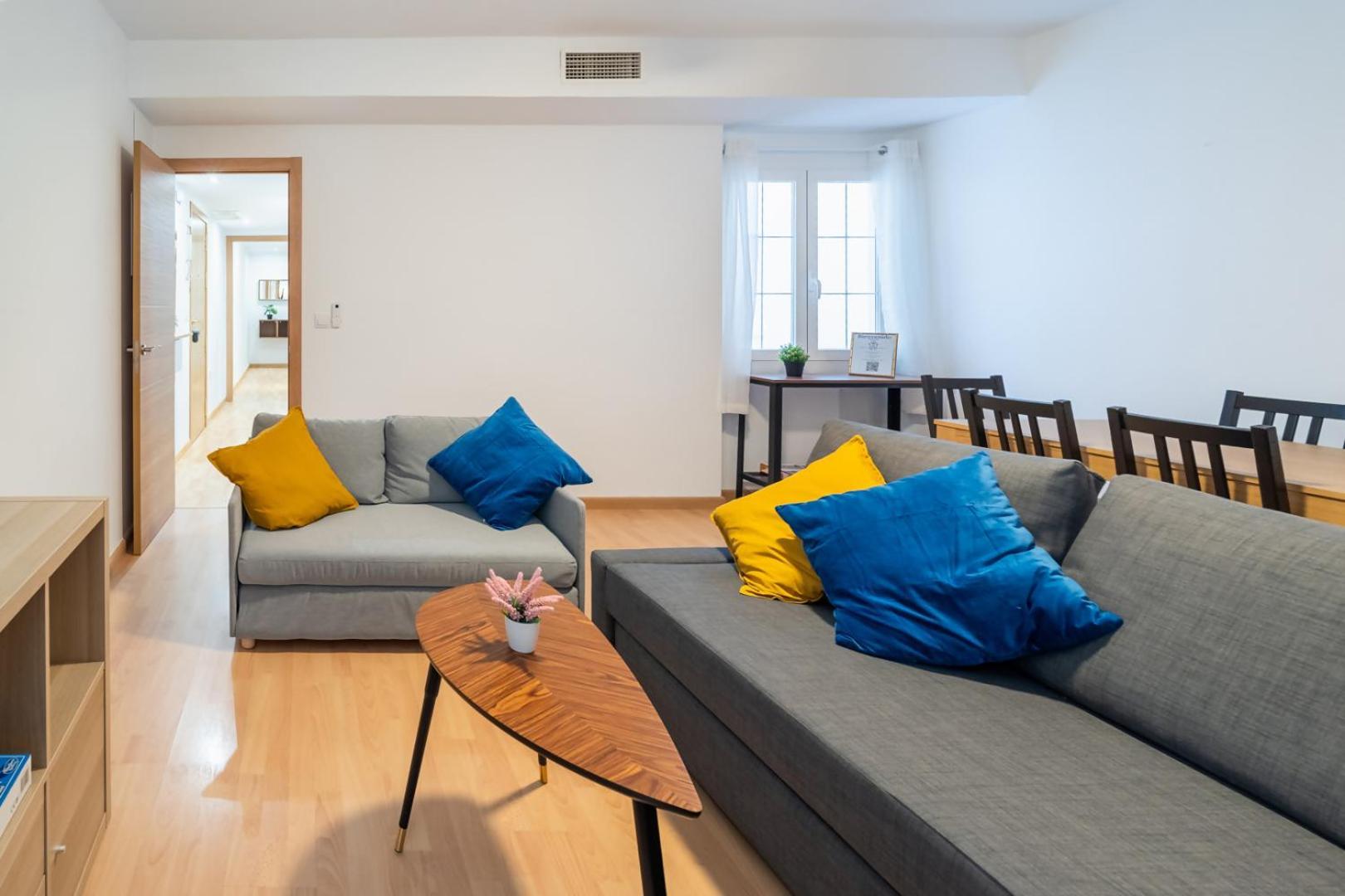 A 15 Minutos De La Juderia Con Parking Apartamento