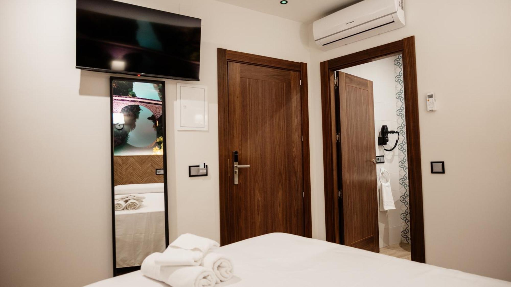 Hostal Central Marmolejo Pensión *