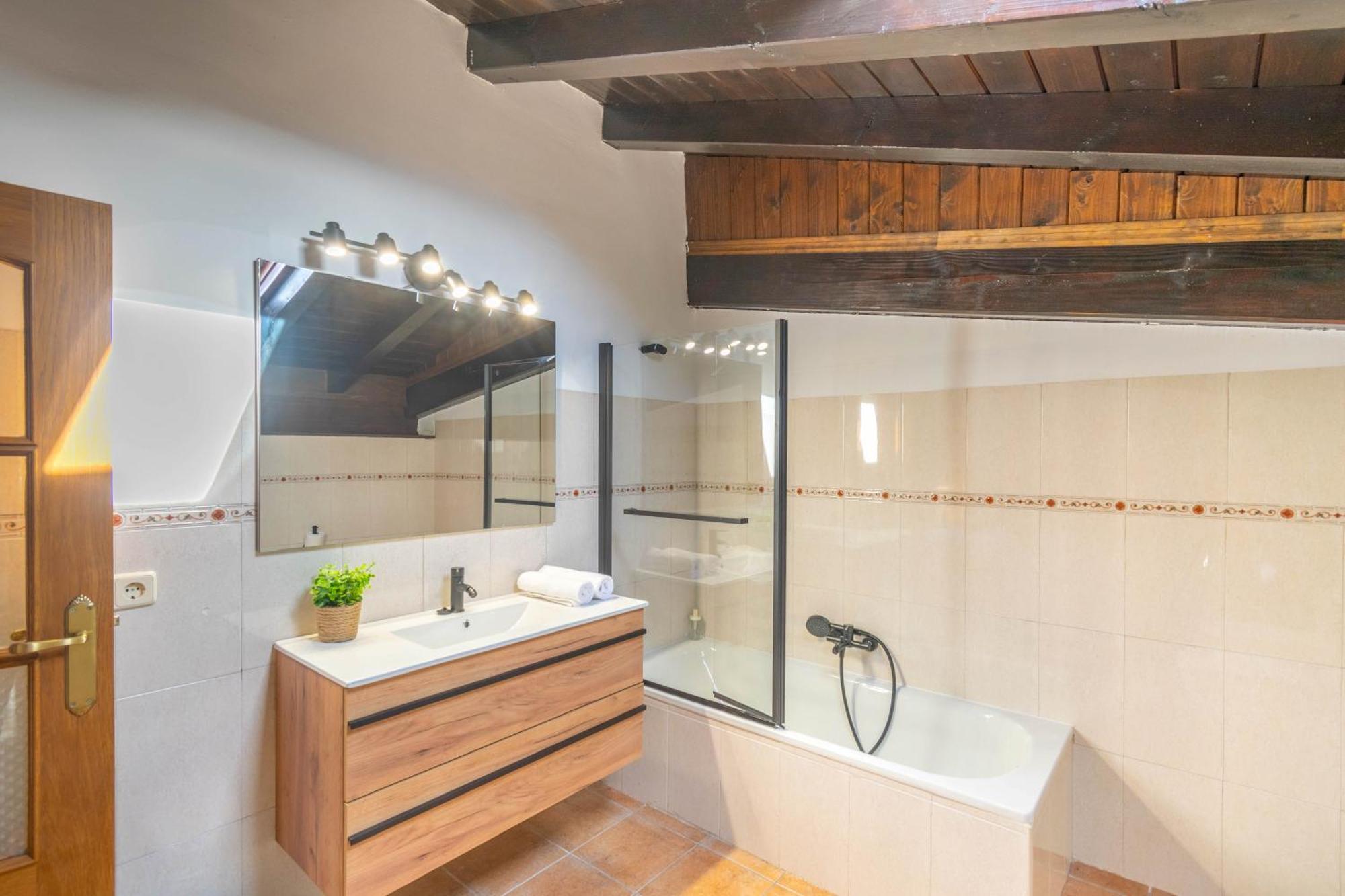 Chalet Casa Larranea, Espaciosa En El Corazon Del Baztan Arizcun