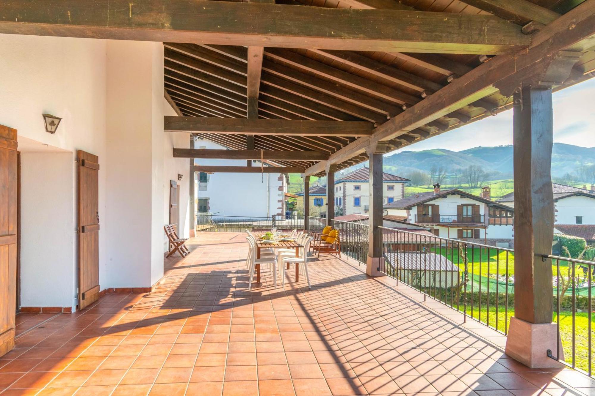 Casa Larranea, Espaciosa En El Corazon Del Baztan