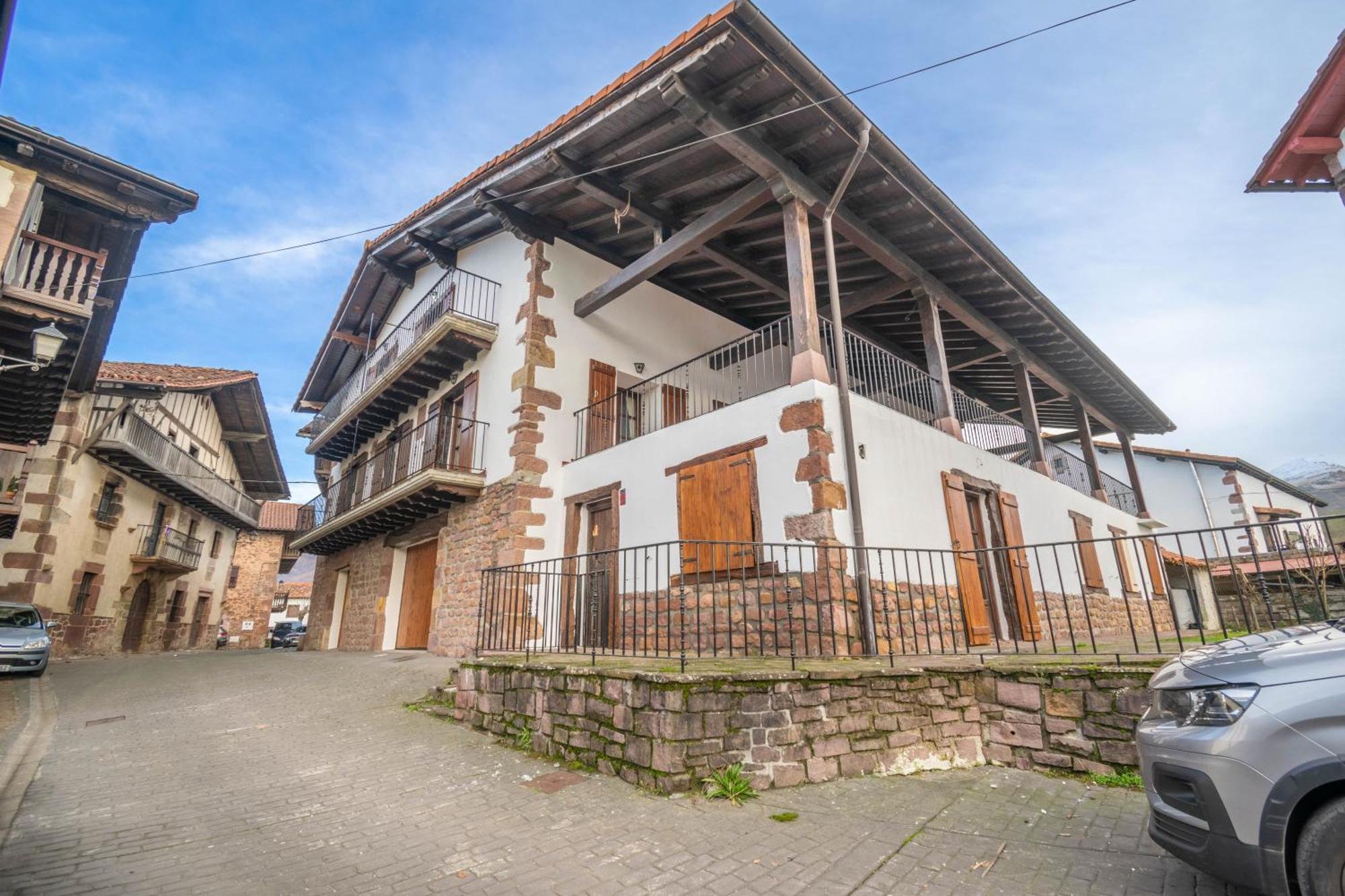 Casa Larranea, Espaciosa En El Corazon Del Baztan