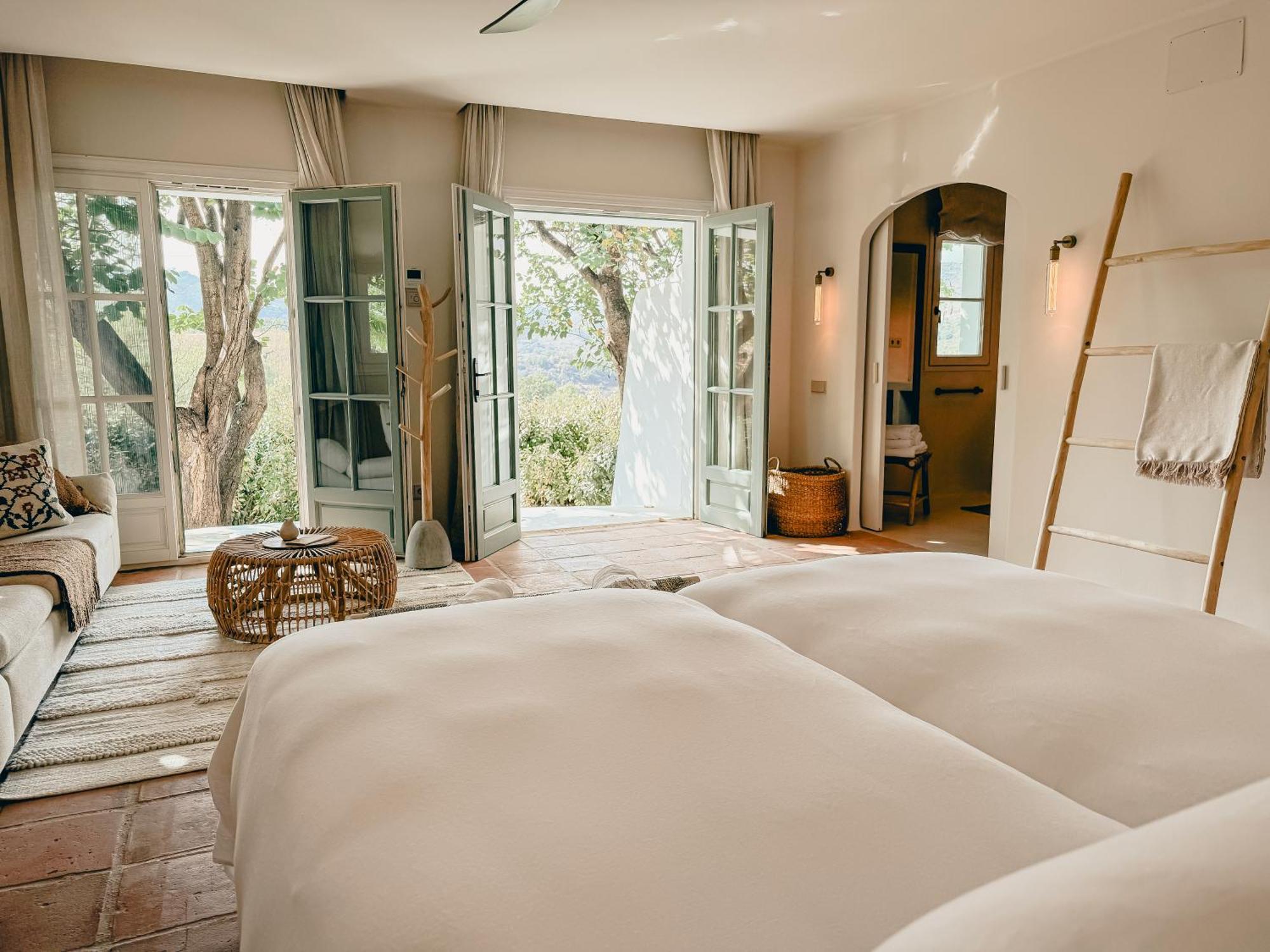 Bed & Breakfast Viluz - Wellbeing Marbella *