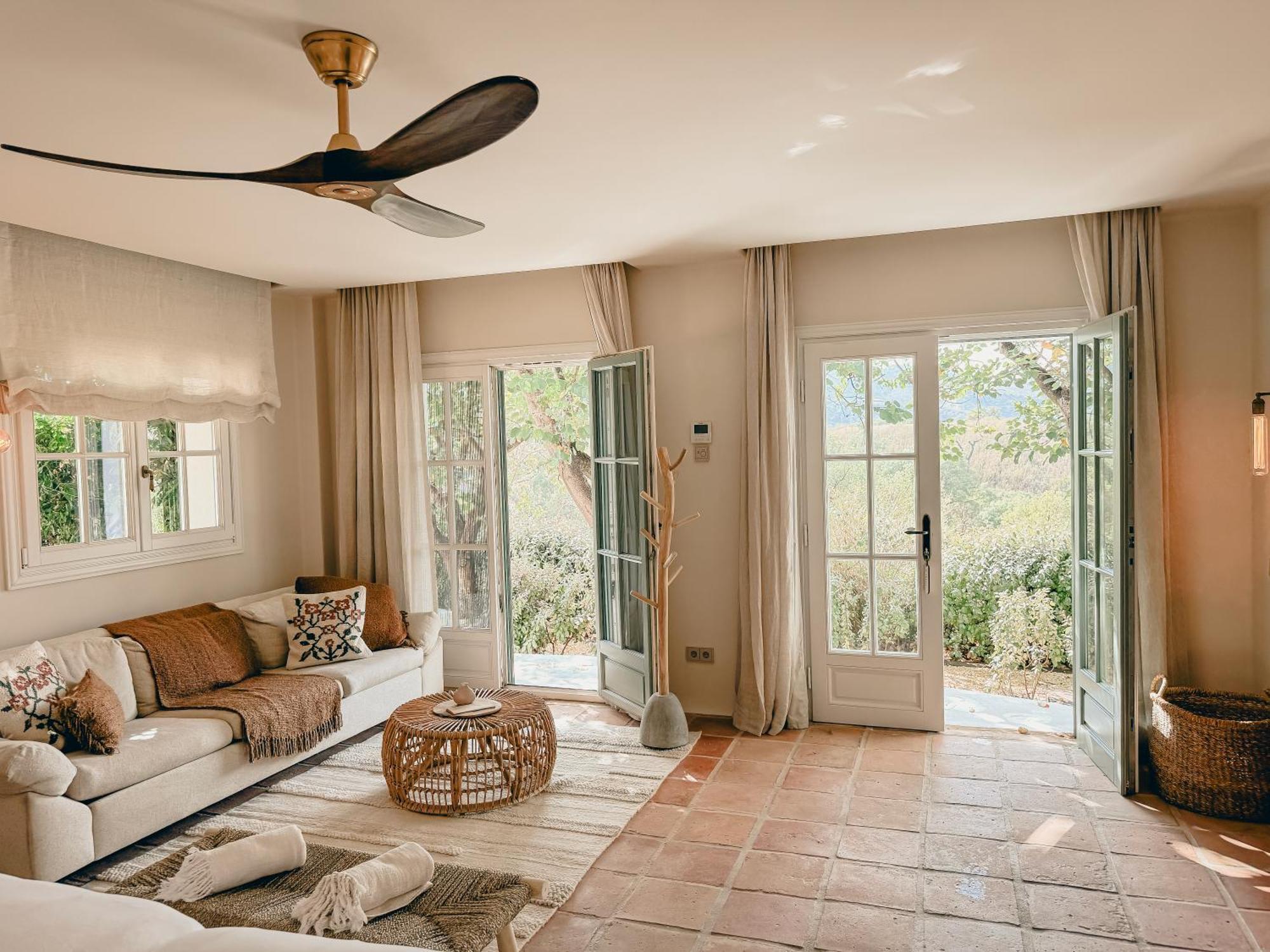 Bed & Breakfast Viluz - Wellbeing Marbella Mijas