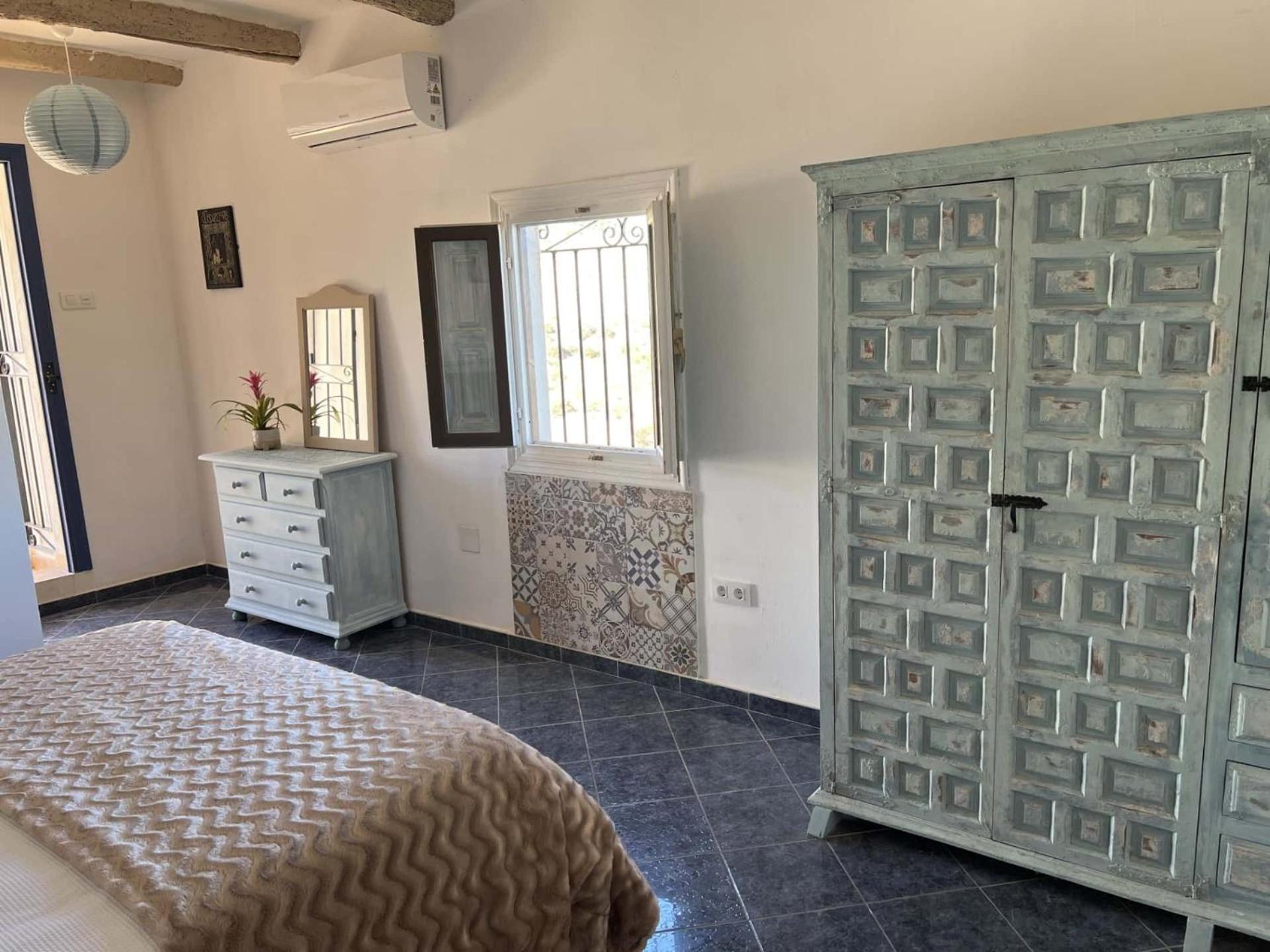 Cortijo La Cueva Bed & Breakfast *