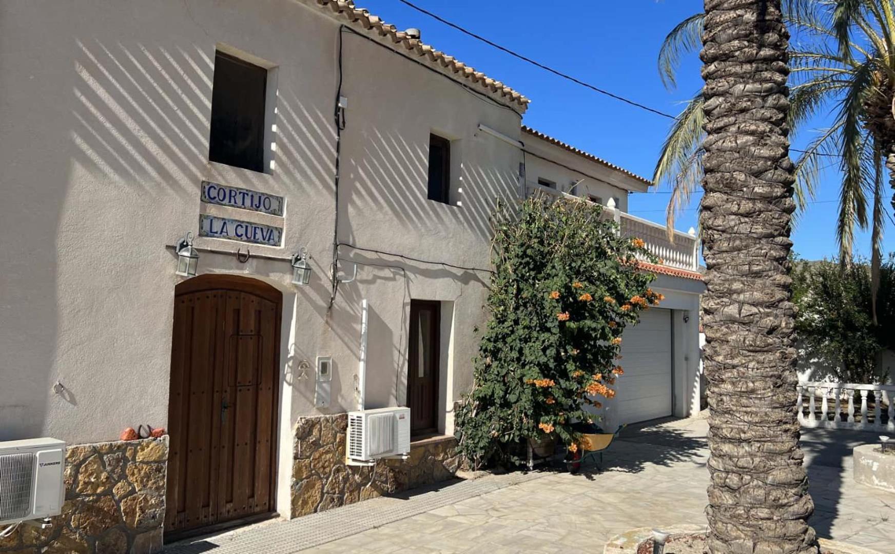 Cortijo La Cueva Bed & Breakfast Arboleas
