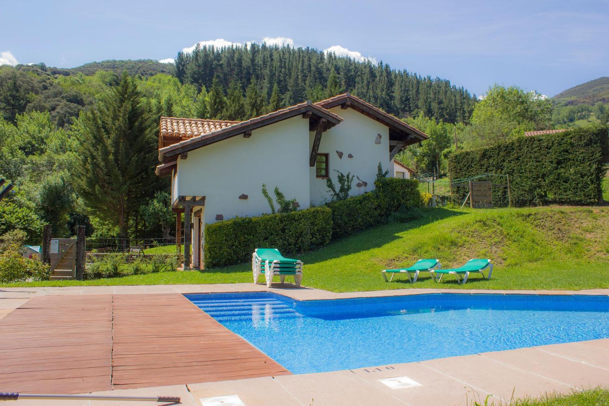 Apartment Viviendas Rurales El Covaju