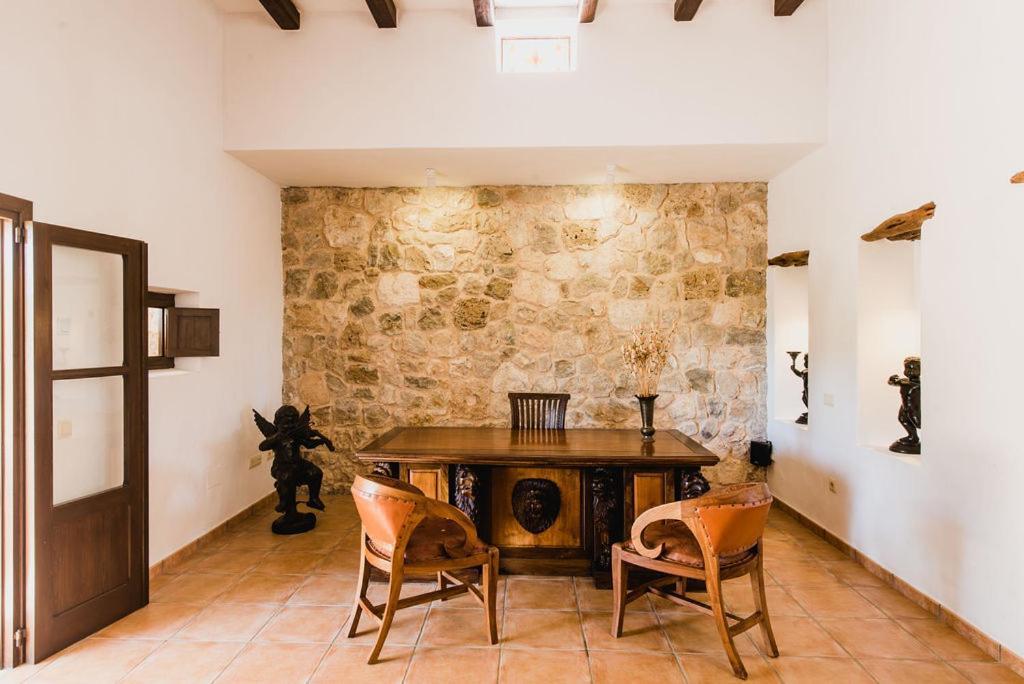 & Paissa D'en Bernat Cala Tarida (Ibiza)
