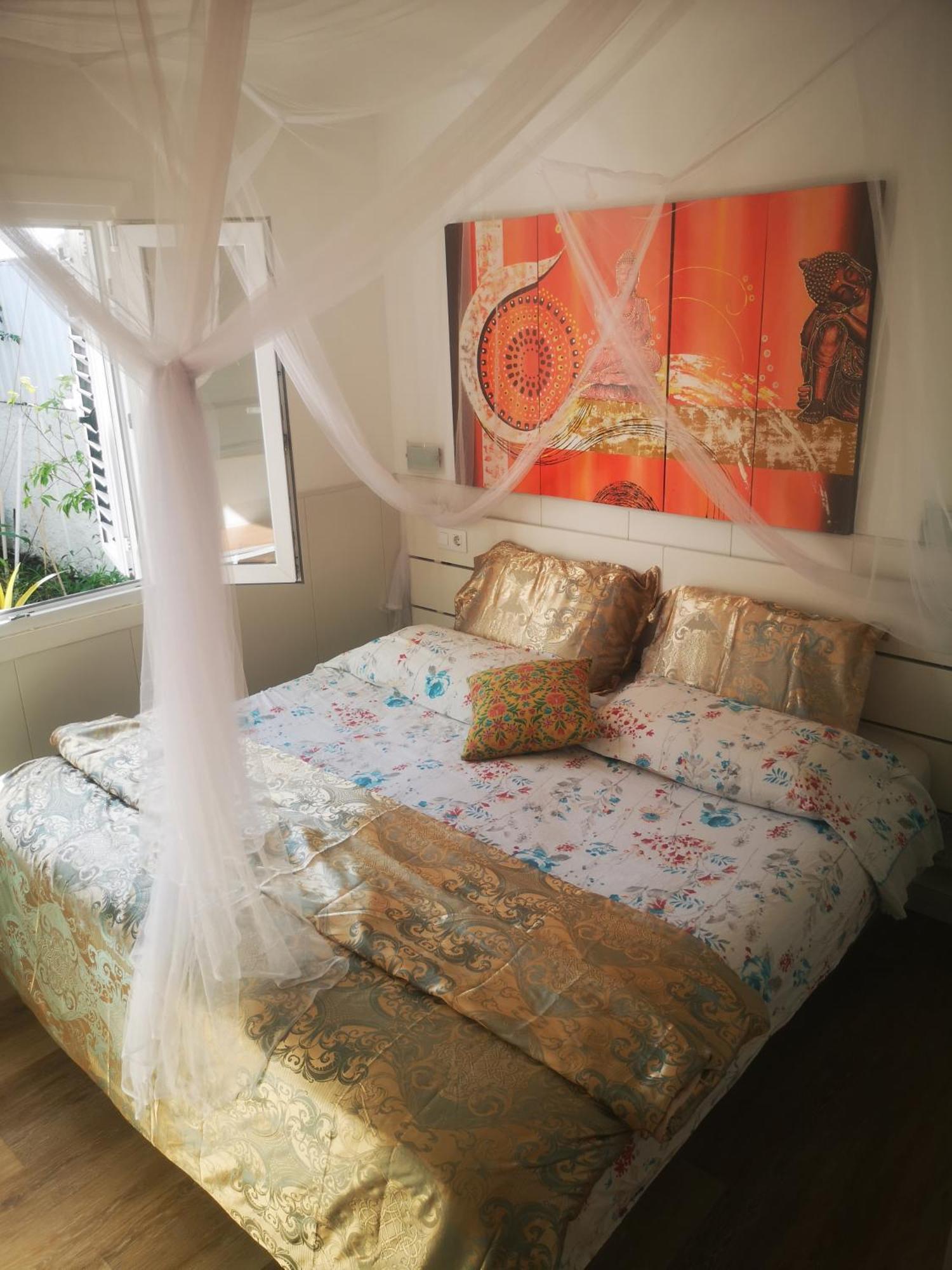Yumbo Bed and breakfast