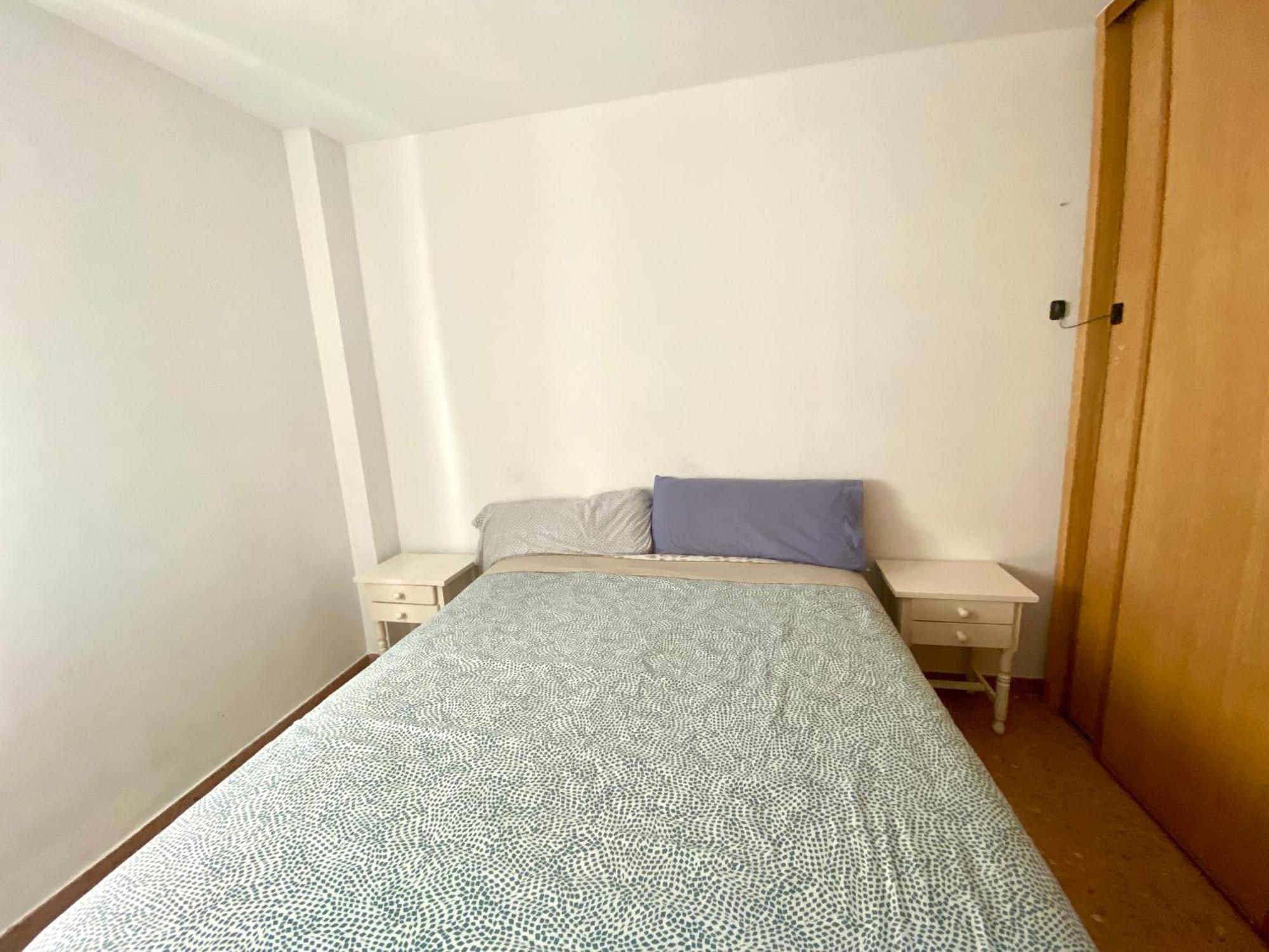 Big Family Parking And Noise Free * Terrassa