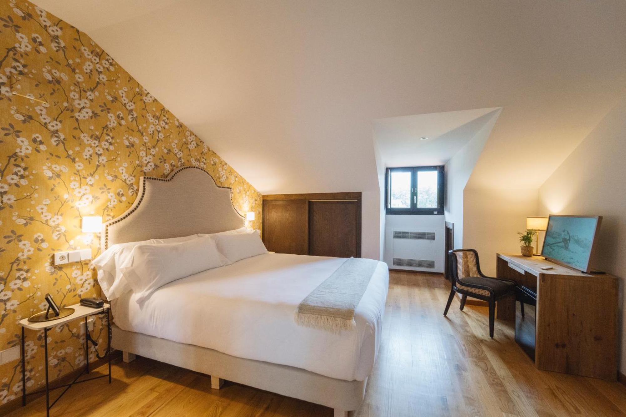 Palacio De Arriba 4* Mieres (Asturias)