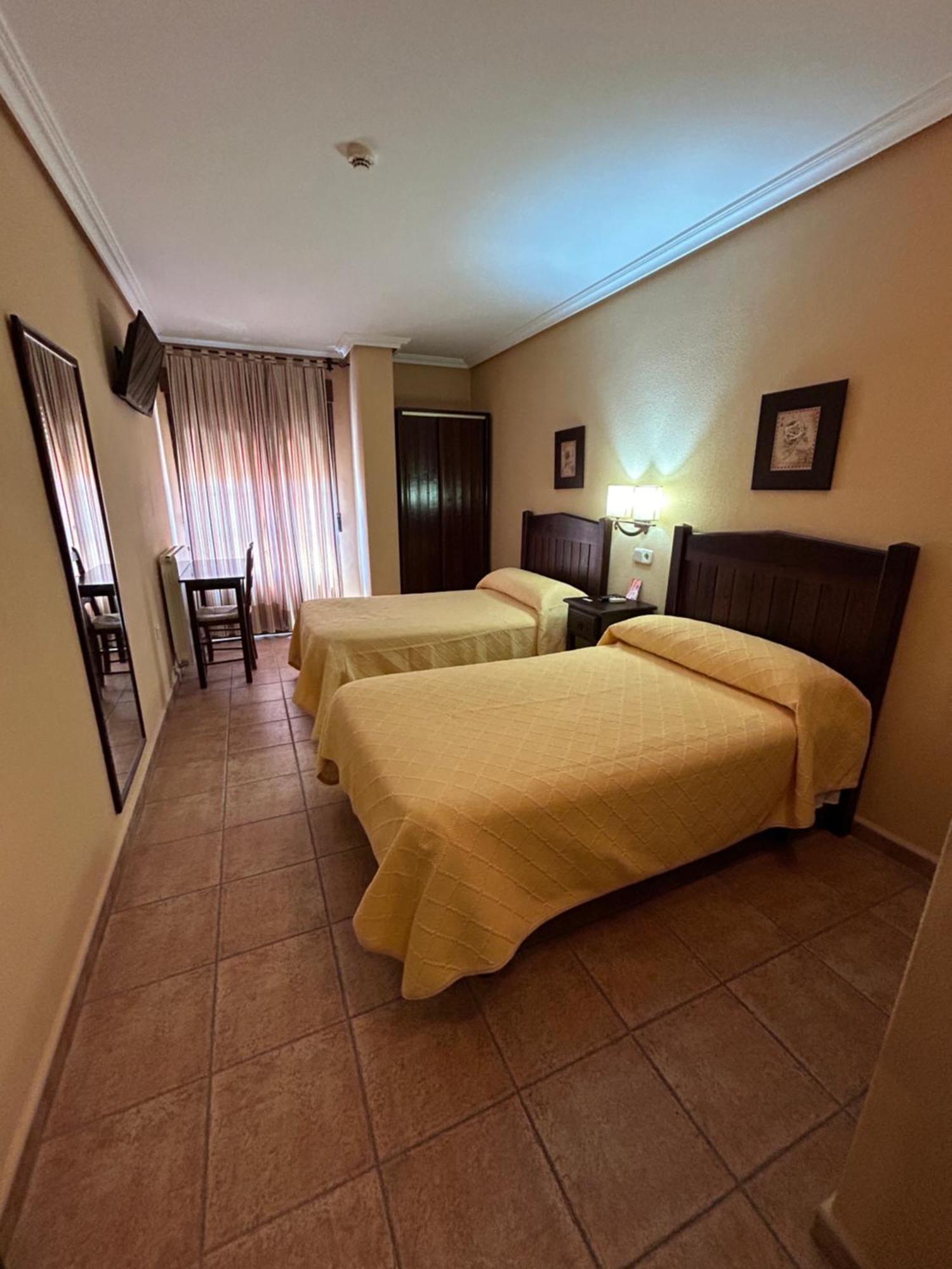 Hotel Restaurante Morote Cano