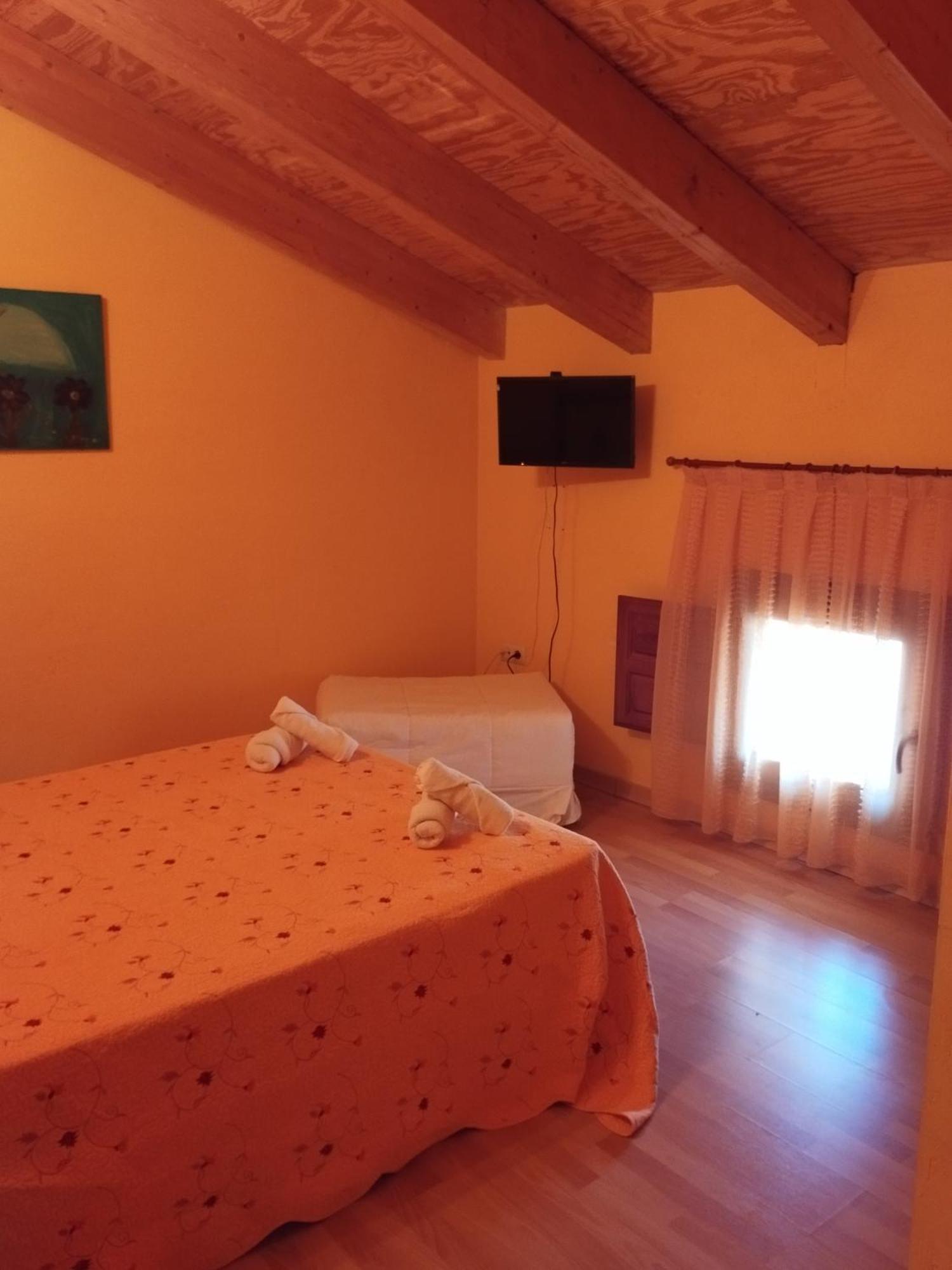 Quinones Hotel Fuentes Calientes
