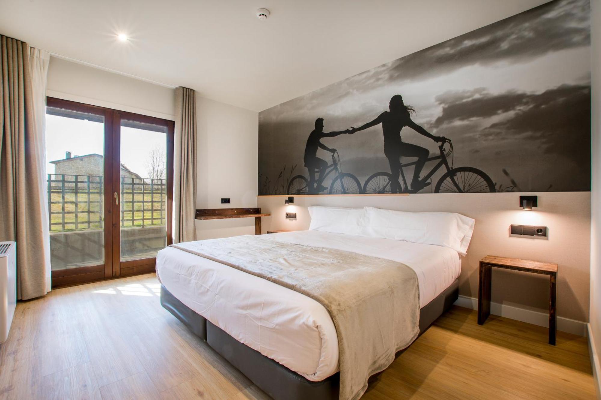 Hotel Llivia Hotel 3*